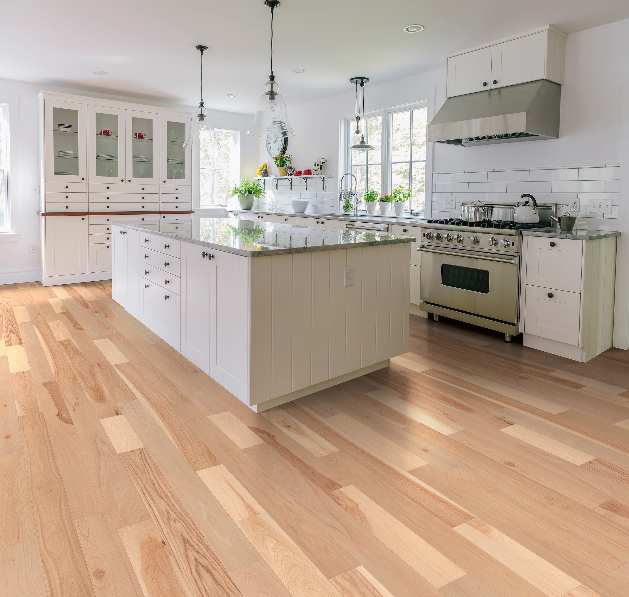 NATURAL CLASSICS HICKORY 5" NATURAL HICKORY ROOM