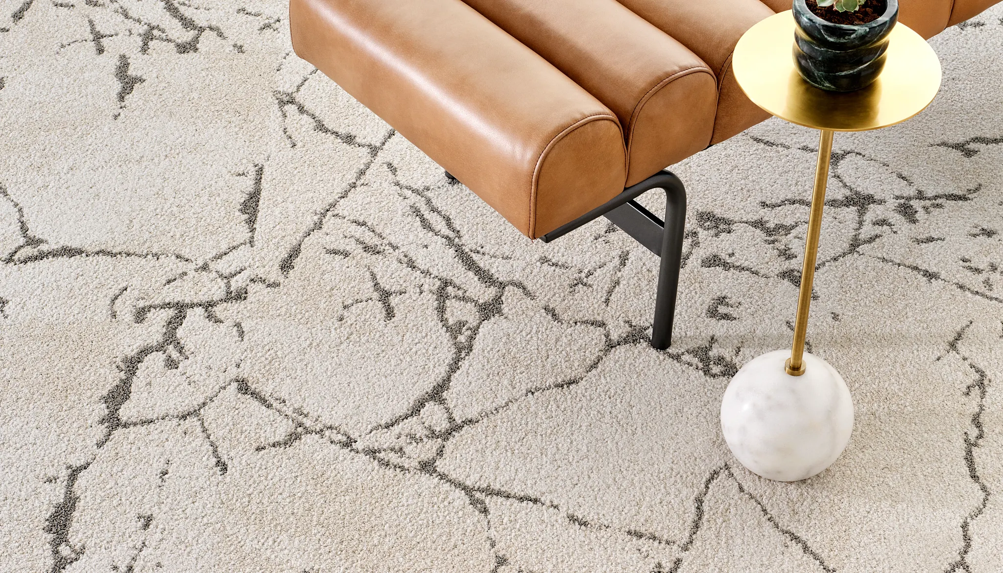 Apollo in Carrara Silver