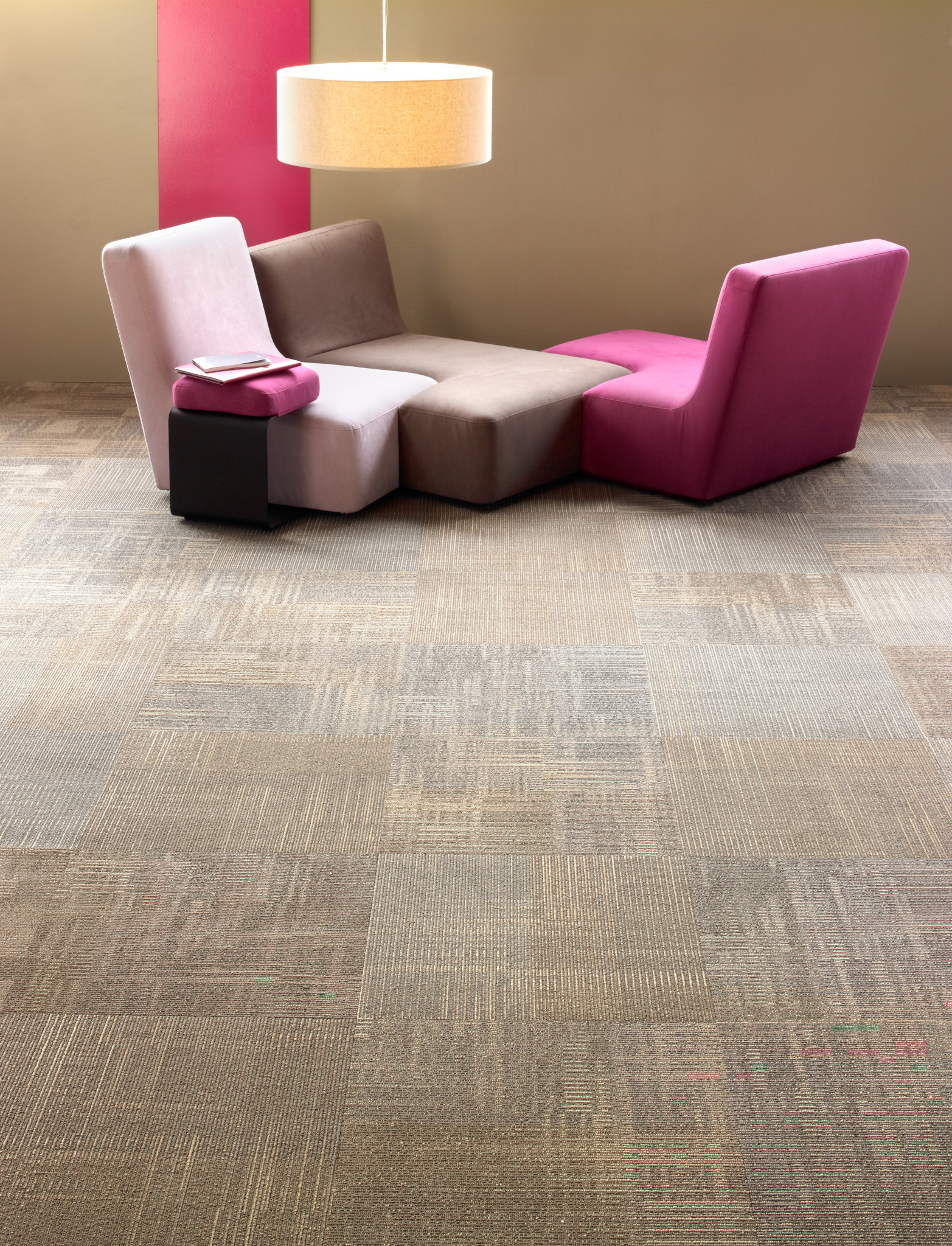 Linage Tile Knot Feature 1