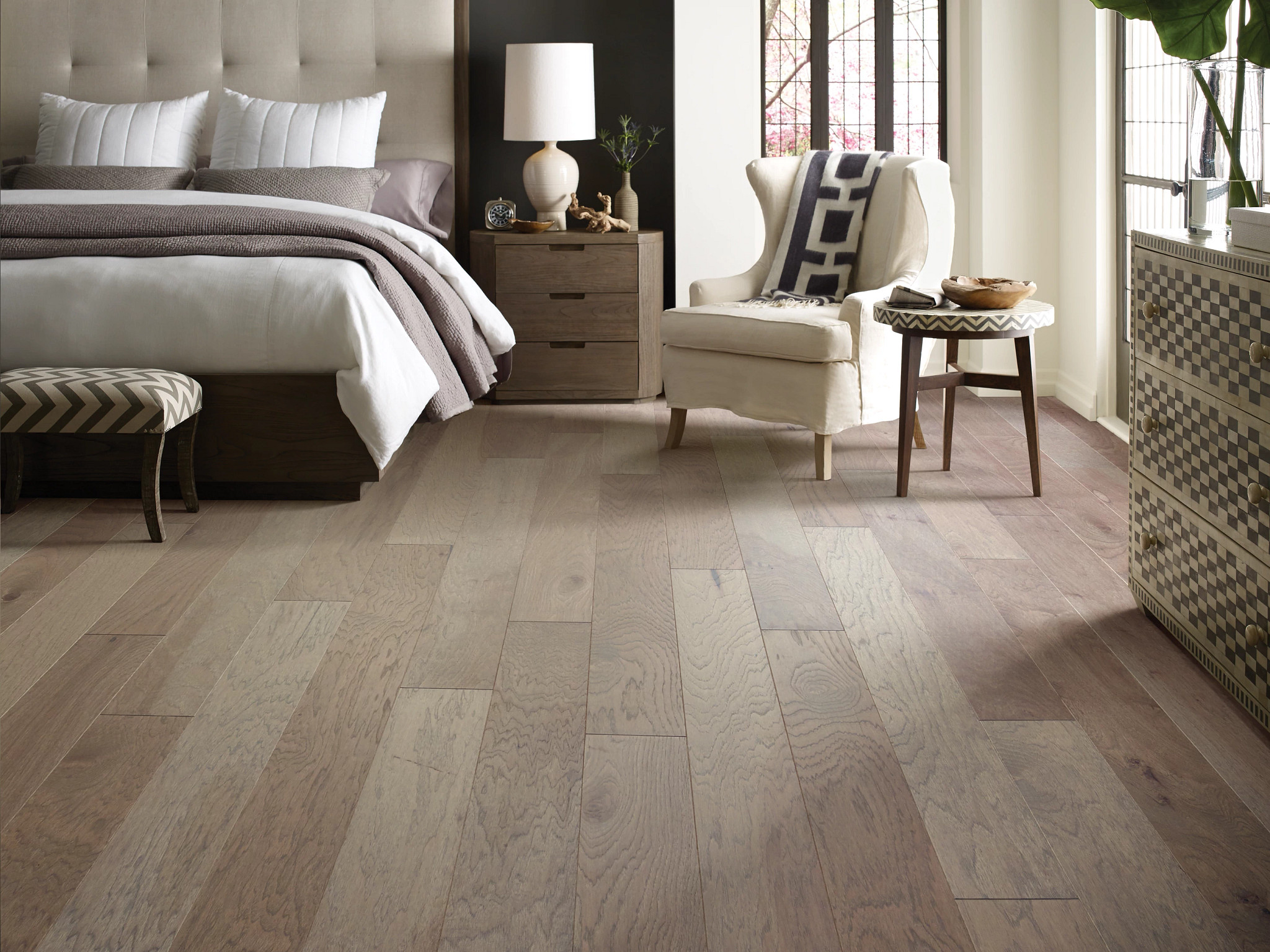 ALPINE HICKORY MORNINGSIDE ROOM