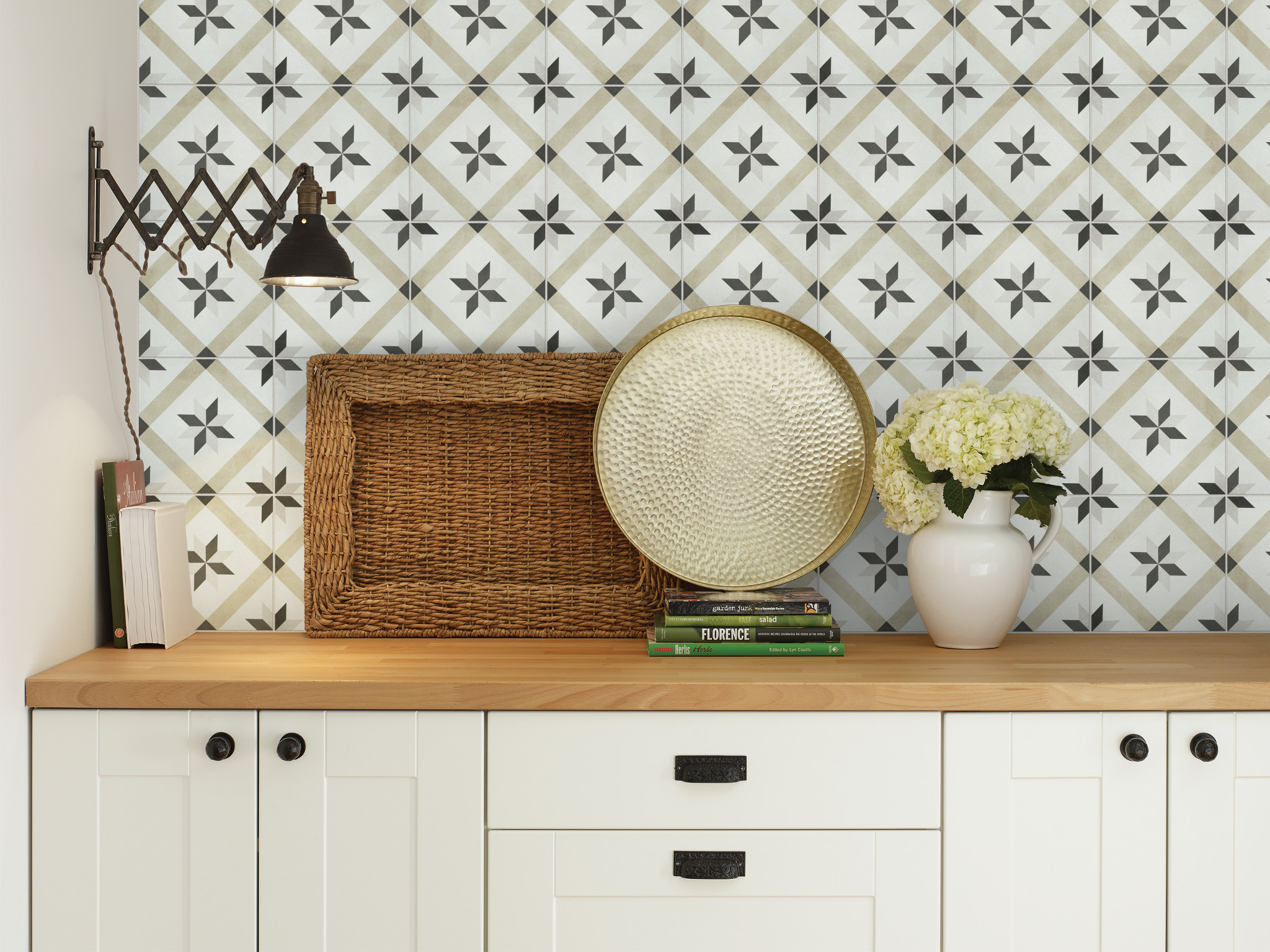 REVIVAL MARIA PEARL ROOM