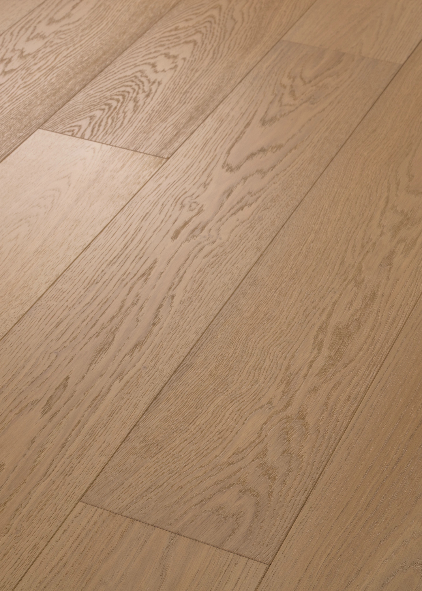 CARPENTRY OAK TOASTED ANGLED