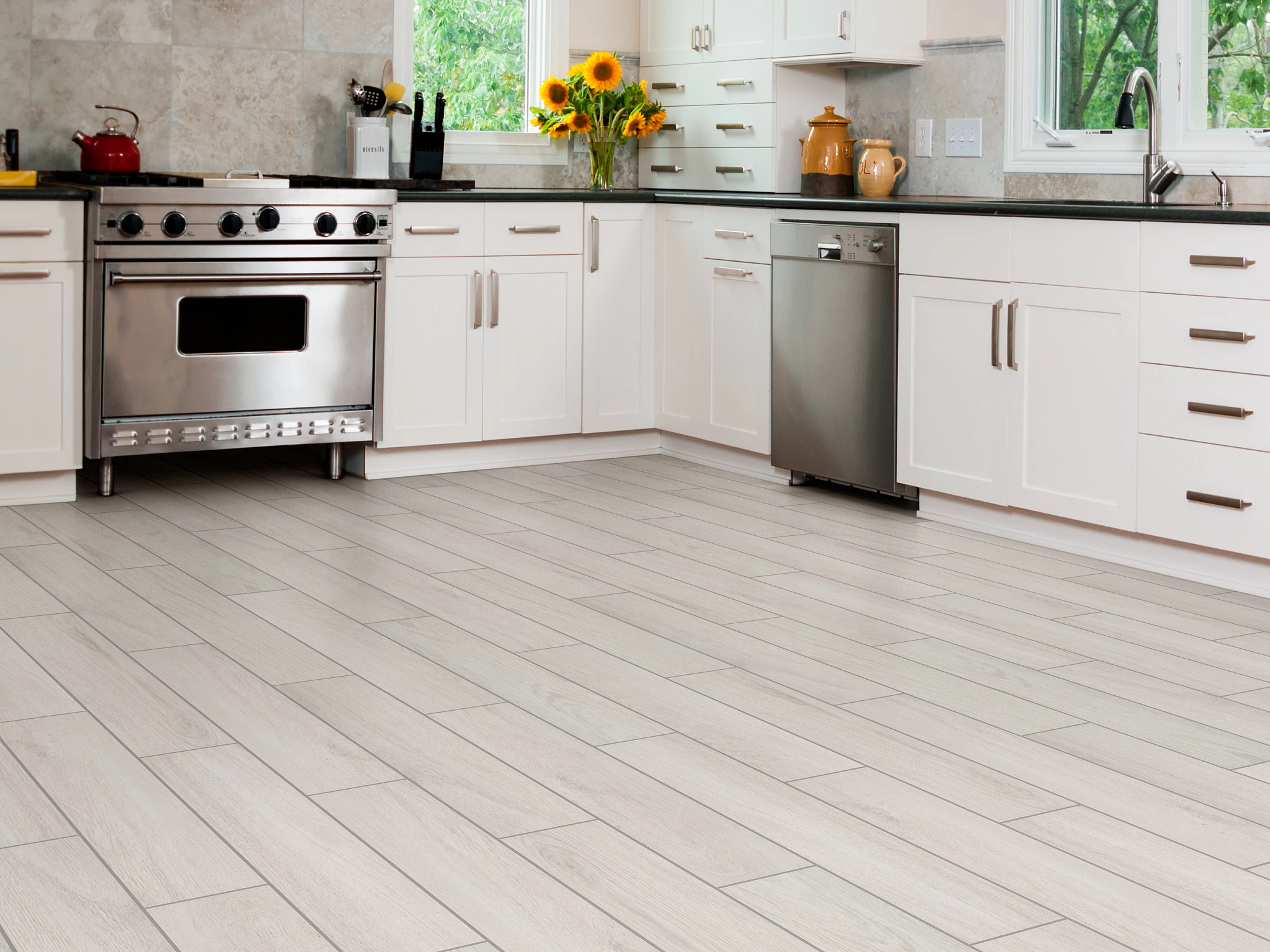 MOONSTRUCK 6X36 SERENITY ROOM