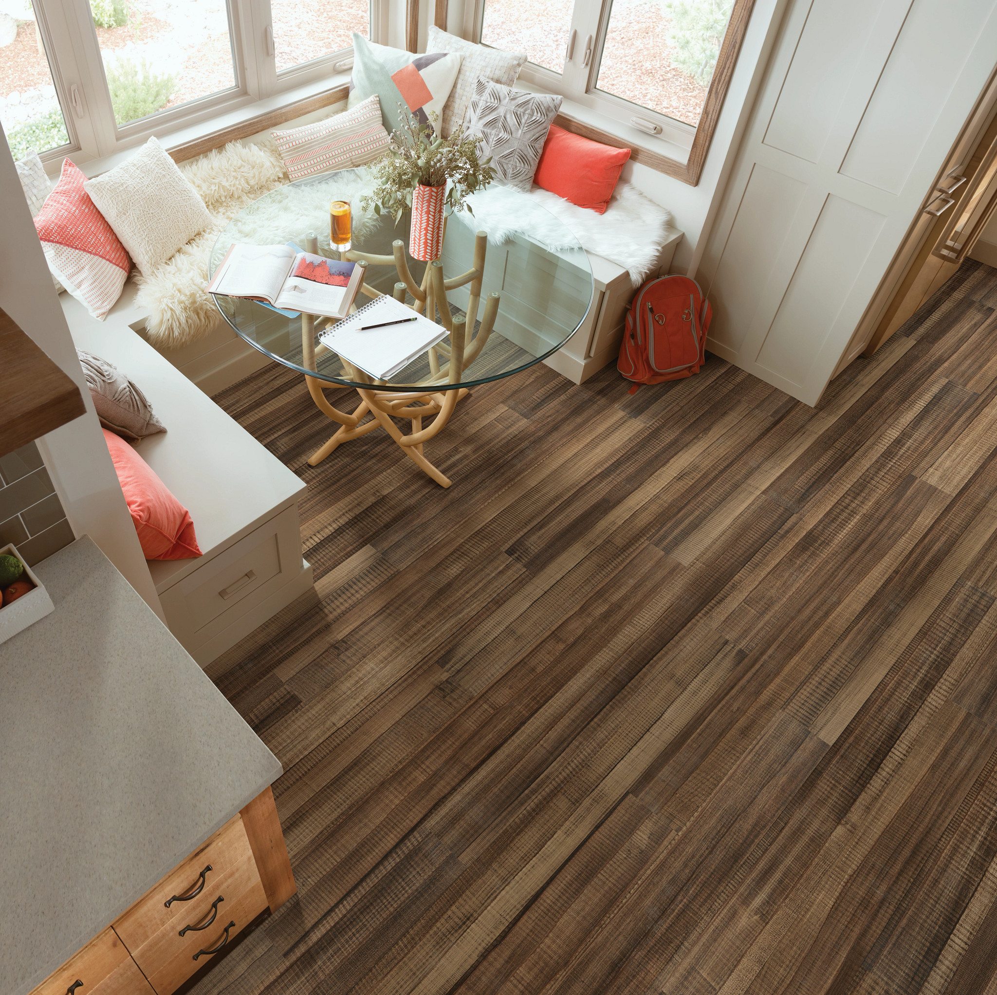IN-THE-GRAIN-II-5.0-5603V-OAKWOOD-07007-room-image