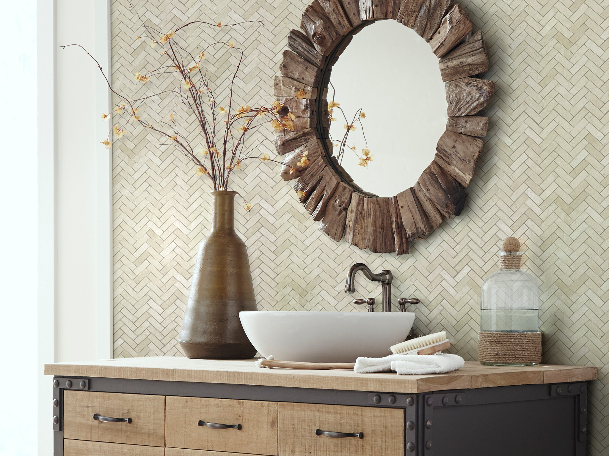 CHATEAU HERRINGBONE MOSAIC CREMA MARFIL ROOM