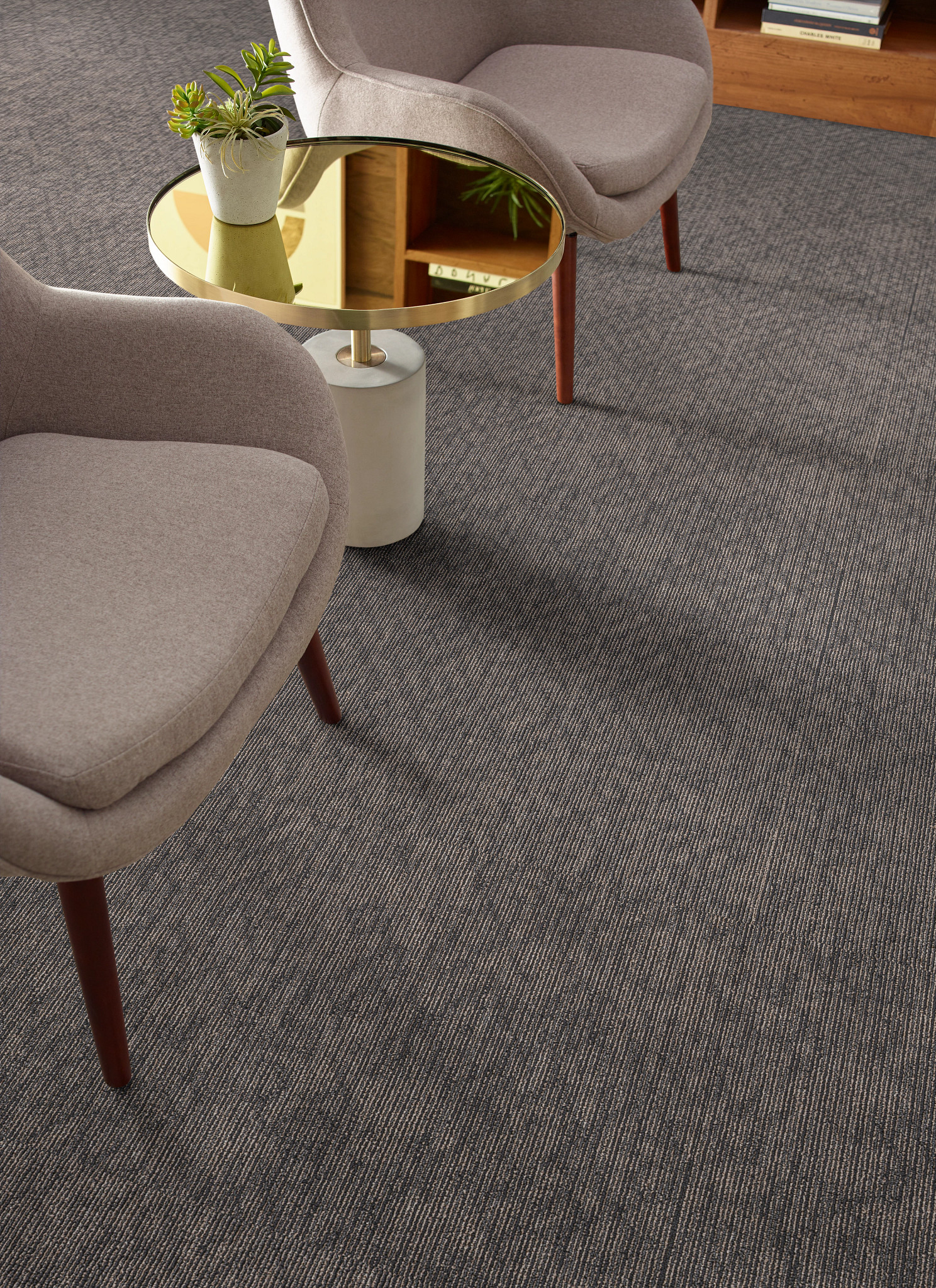 RARE-ESSENCE-54961-FOOTING-00500-room-image