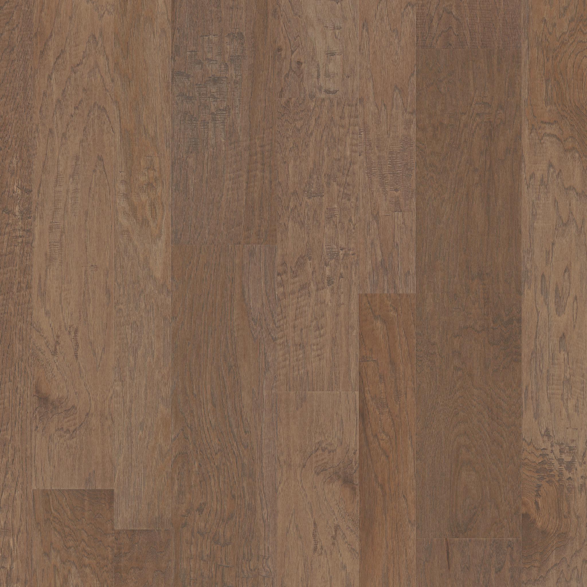 Pebble Hill Mixed Width in Rattan