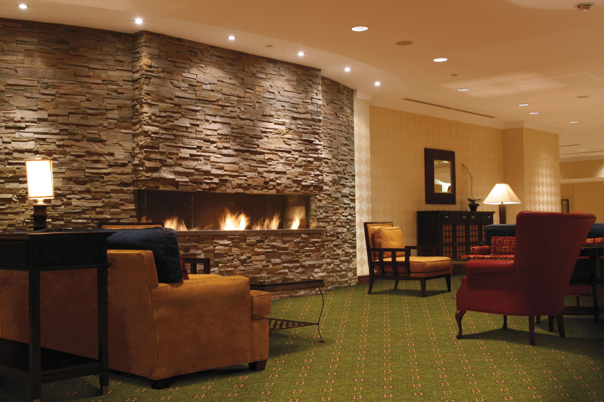 FEATHER-TAIL-54533-PEACOCK-33310-room-image