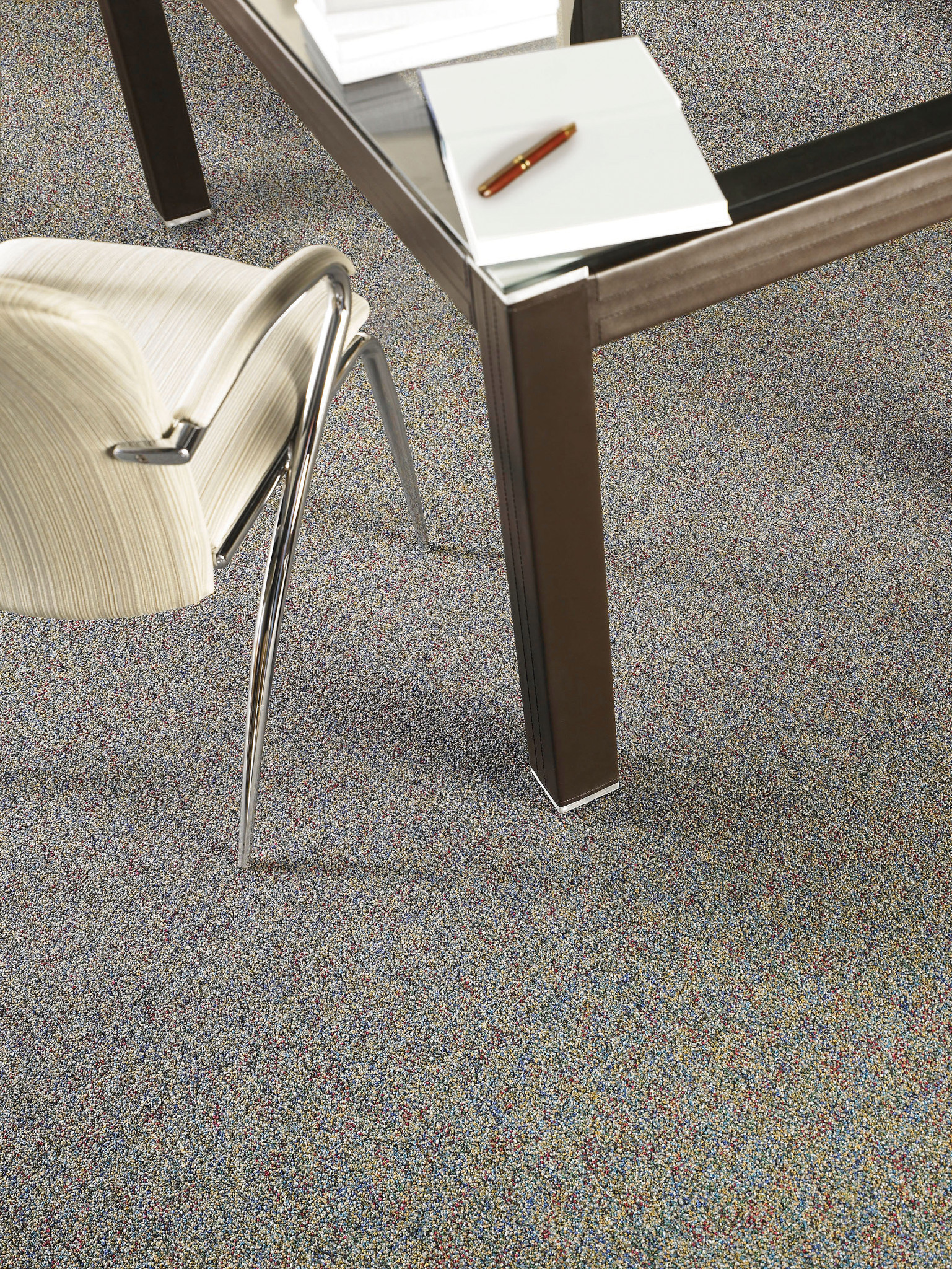 HOT-CIRCUIT-54417-BREAKER-17304-room-image