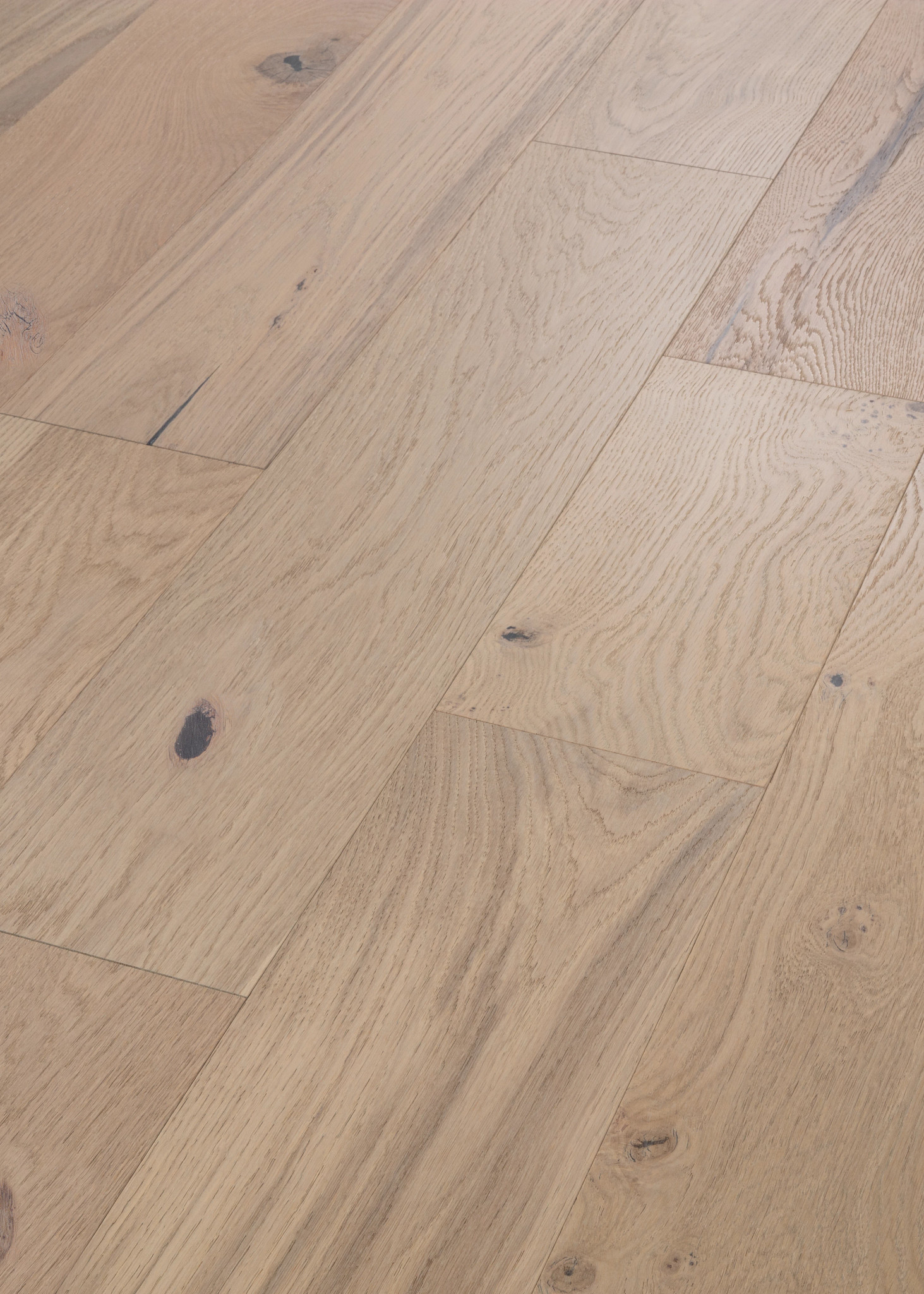 CONFECTION CROISSANT ANGLED