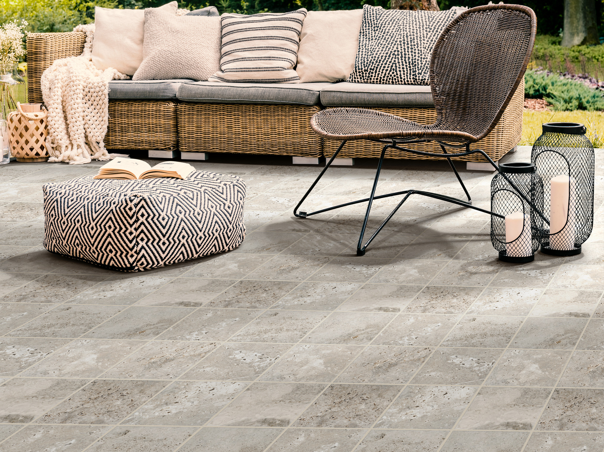 BASANITE LEGACY 8X8 SLIP-RESISTANT GREY ROOM