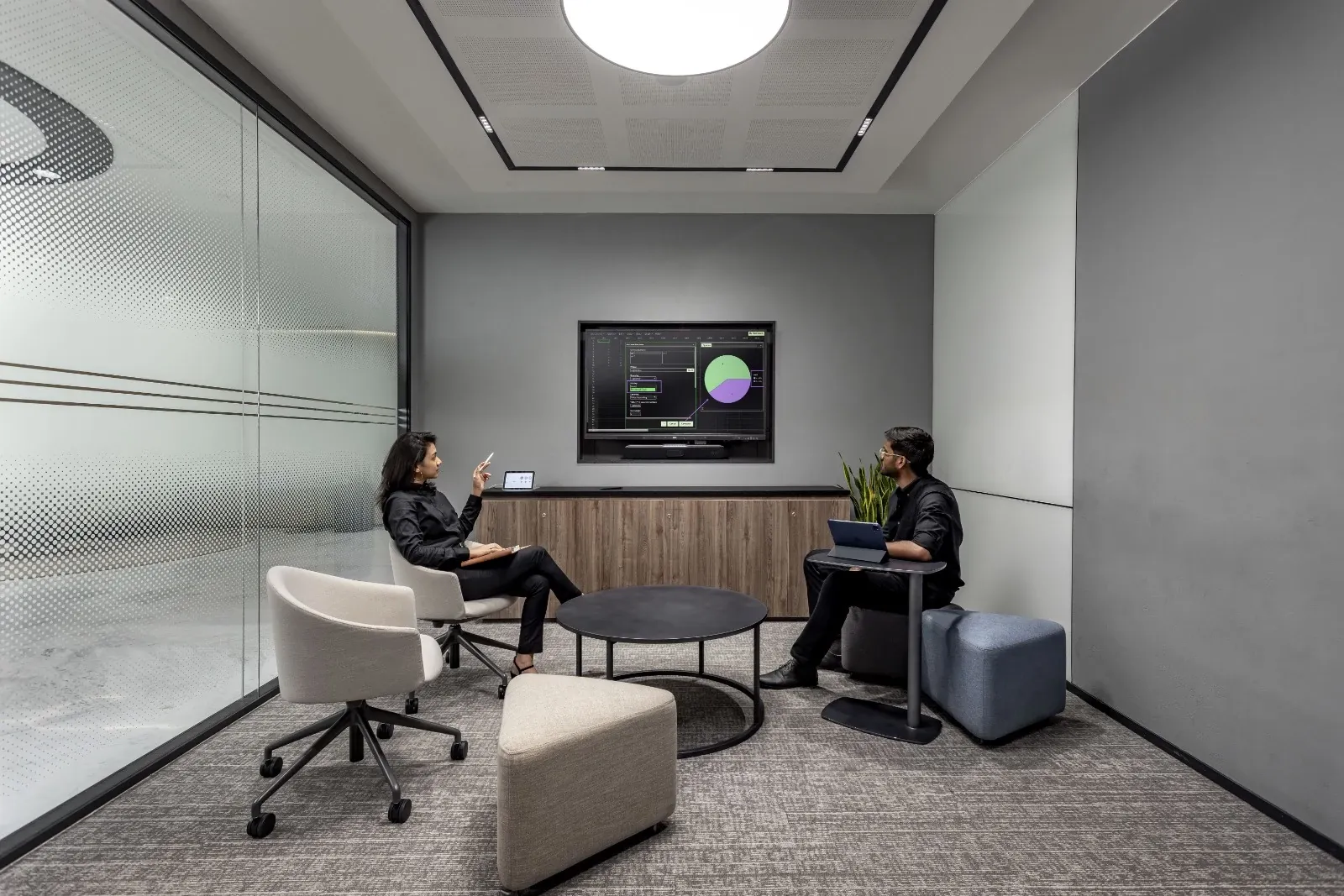 Hero Fincorp Housing Office by Ultraconfidentiel Design