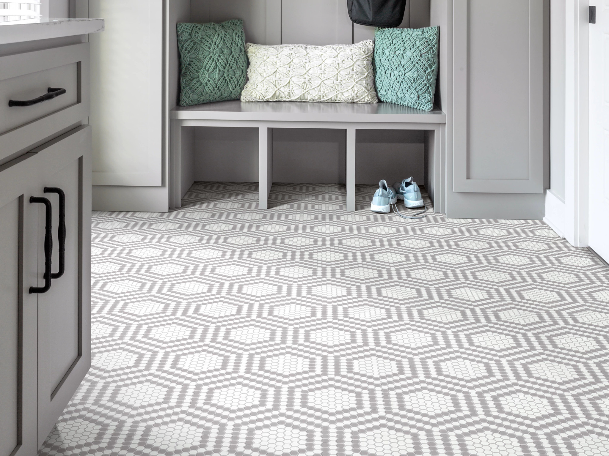 RETRO APIARY GREY ROOM