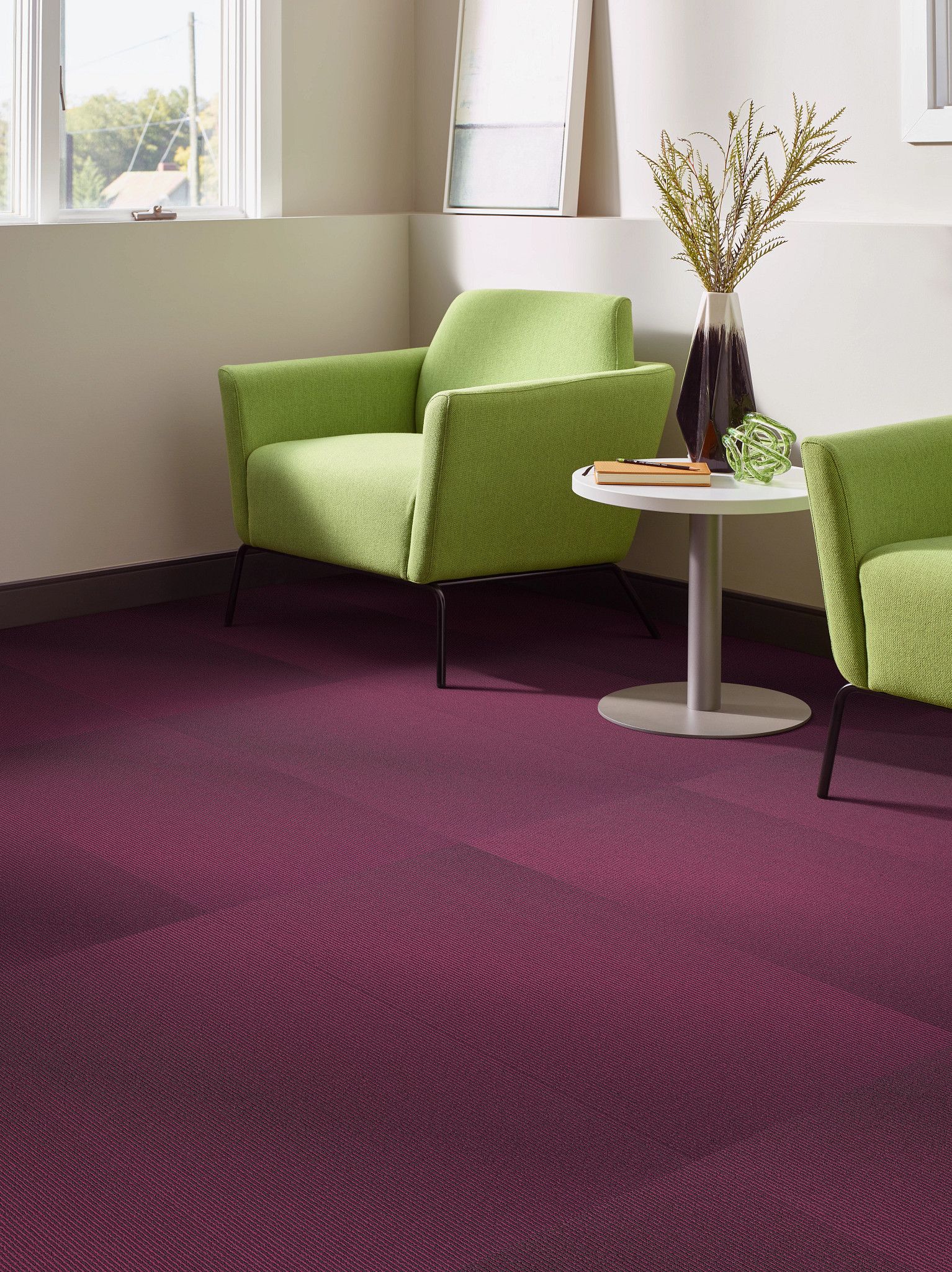 RADIATE-54943-VIBRANT-00910-room-image