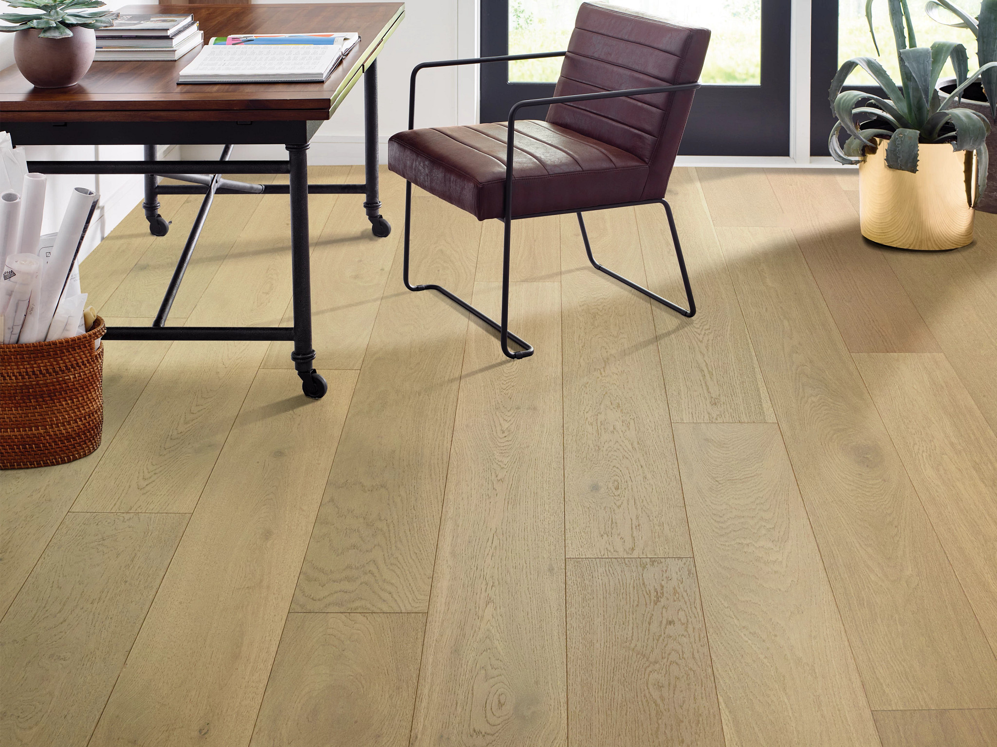 NATURAL TIMBERS SMOOTH GROVE SMOOTH ROOM in room