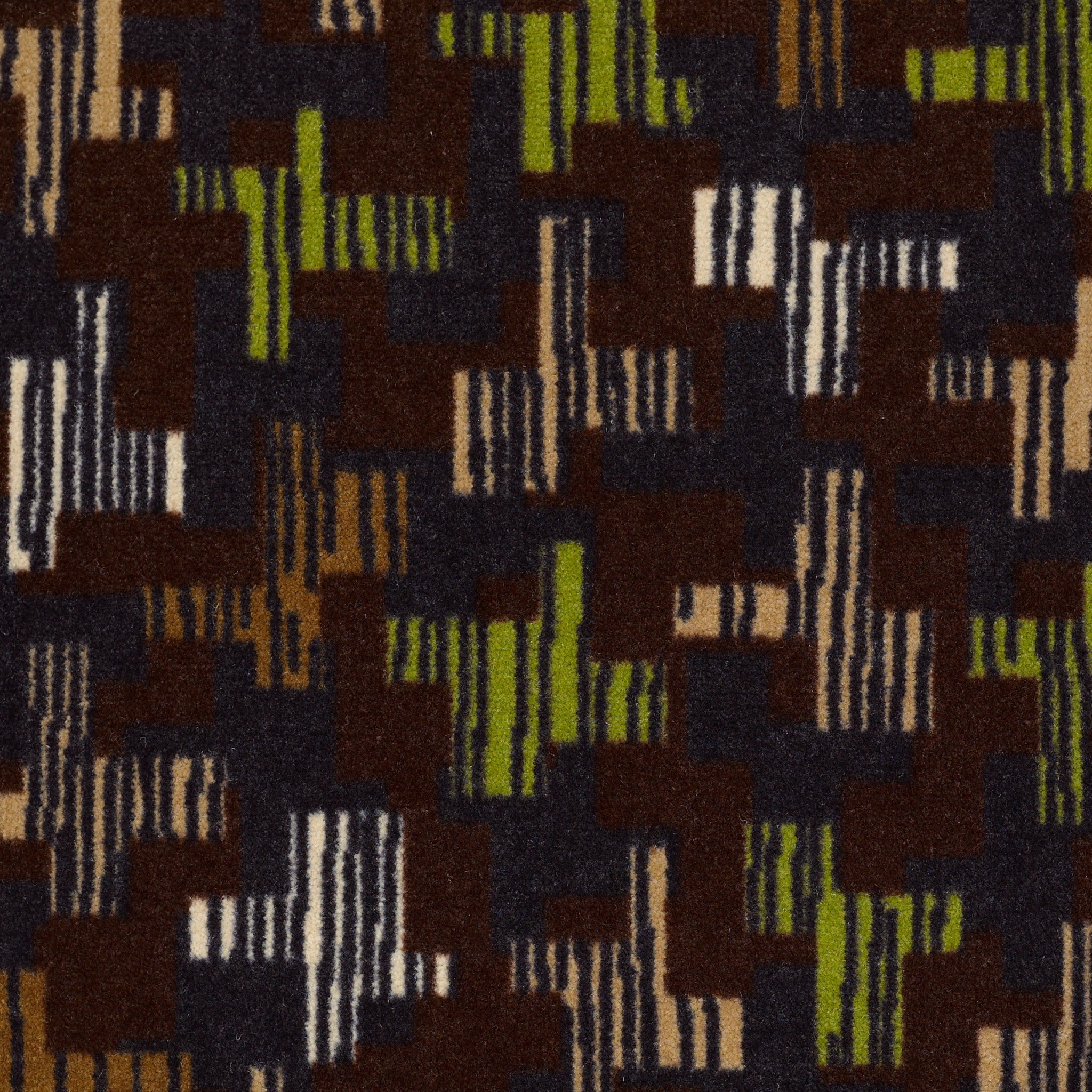 IN-CROWD-54603-DATA-03750-main-image