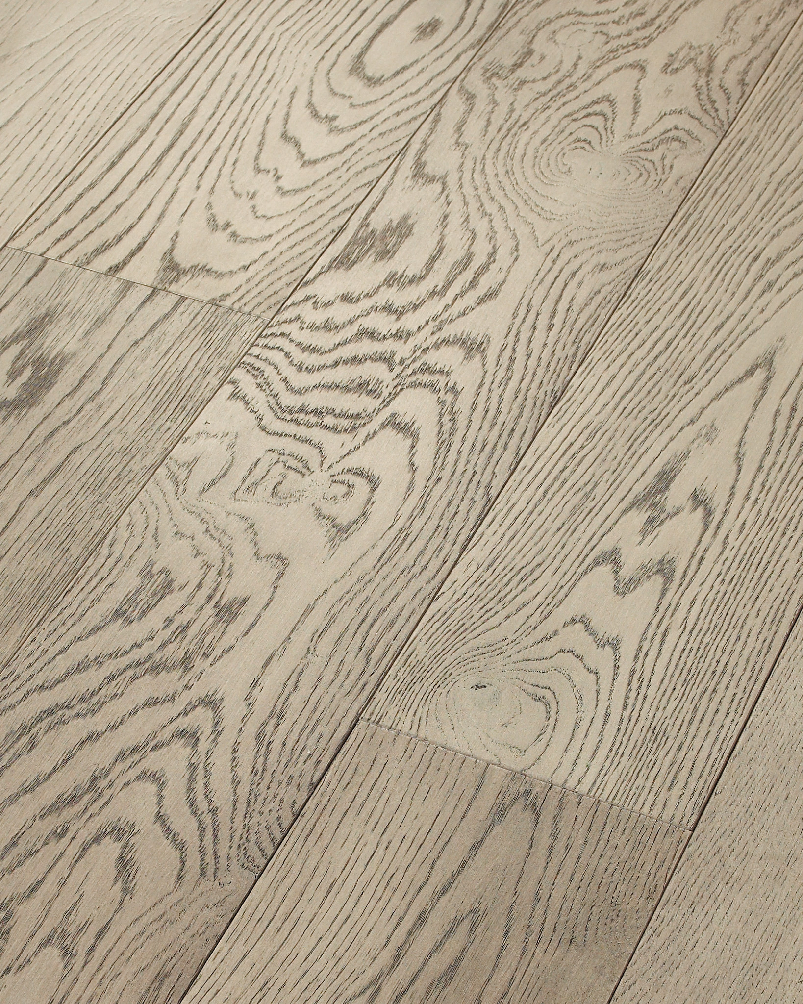 NOBLE HALL BARONESS ANGLED