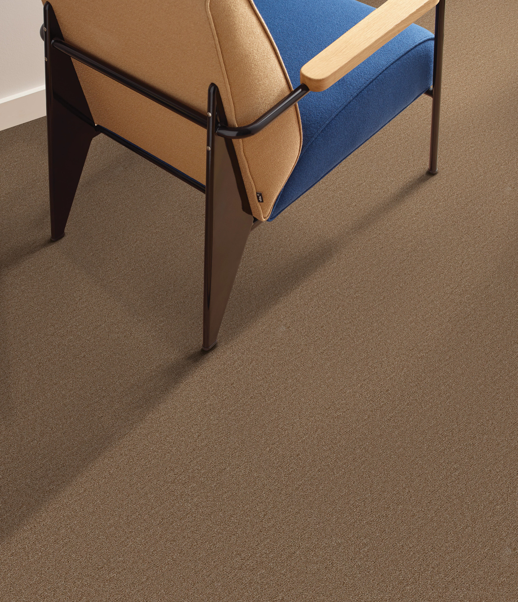 PROFUSION-20-54933-AMPLE-00230-room-image