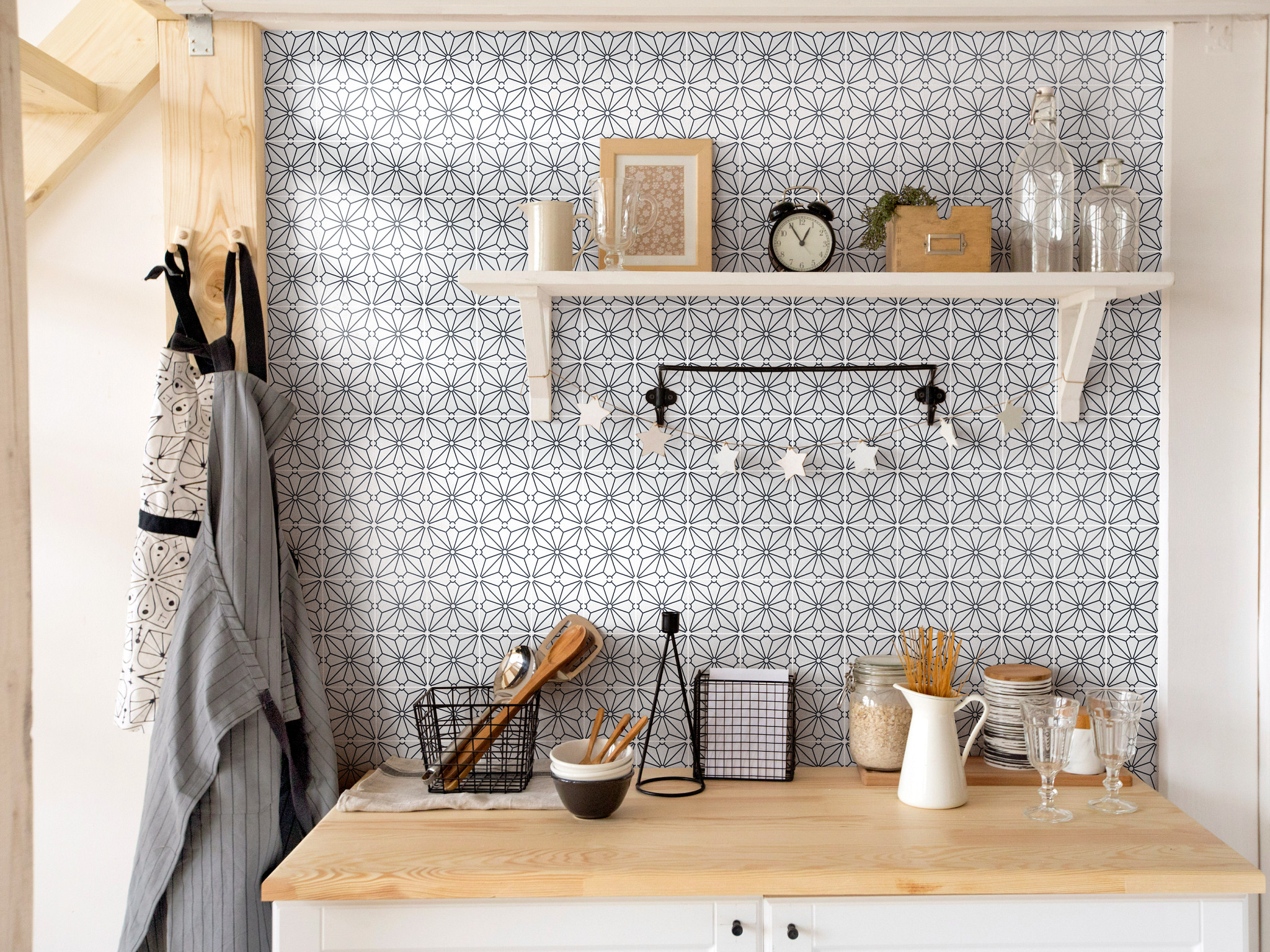 COSMOS 8X8 NIGHTFALL ROOM