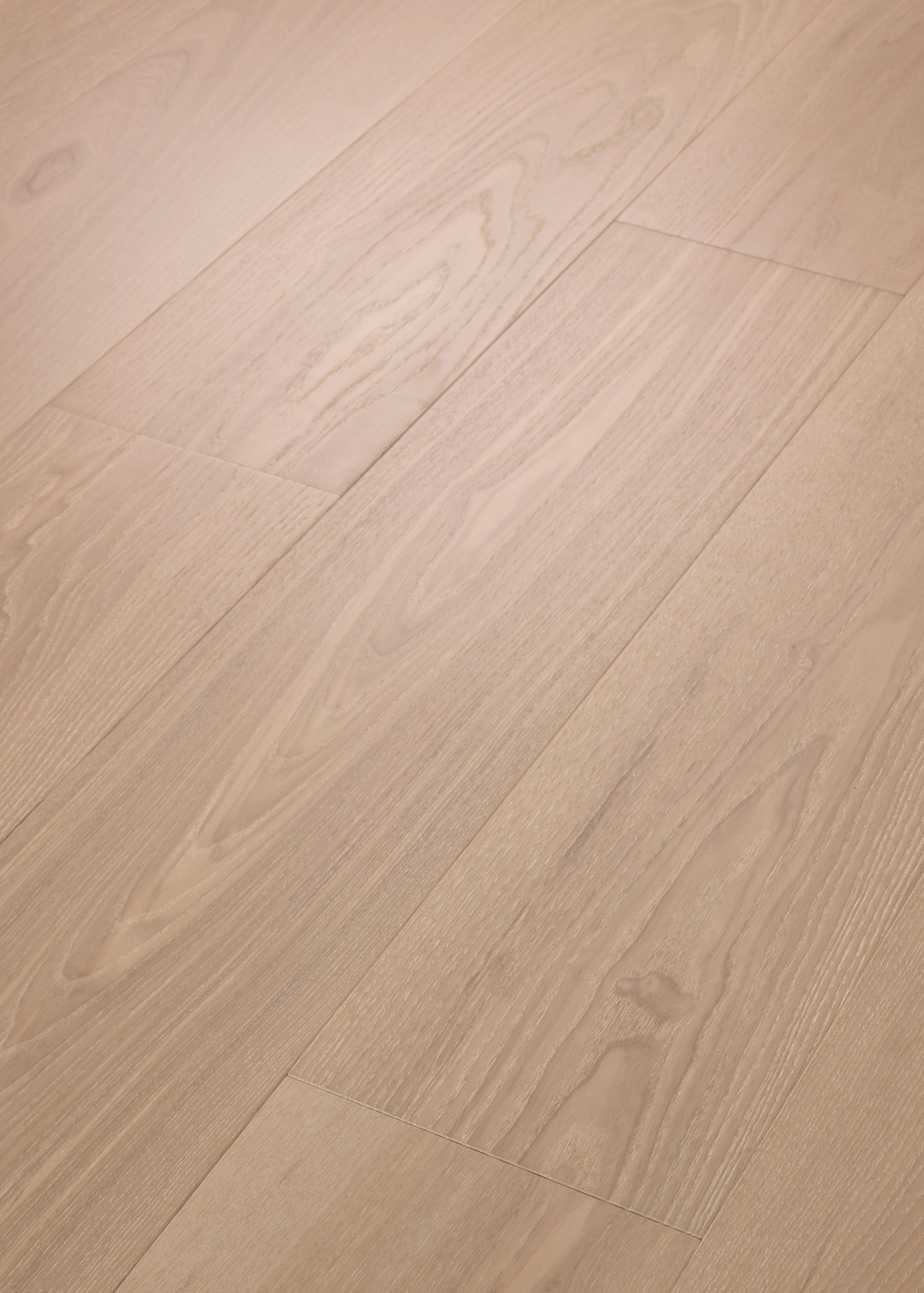 EUROPEAN ASH BISTRO ANGLED