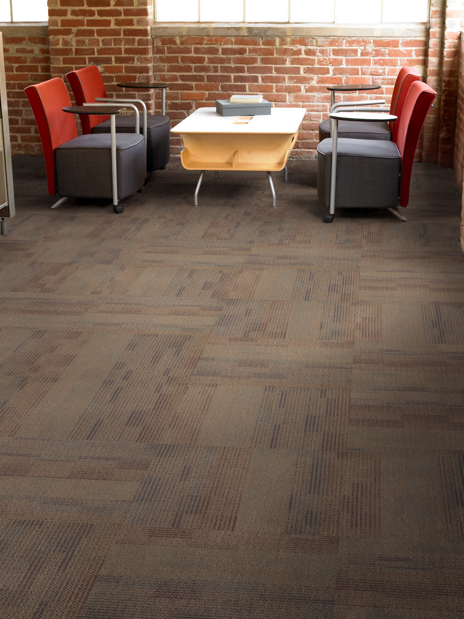 Captivate Tile Casino Feature 1