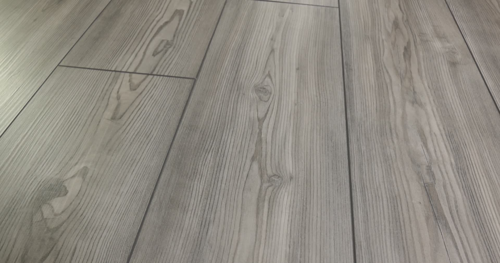 しおぴー Paladin Plus - in Fresh Pine | Shaw Floors