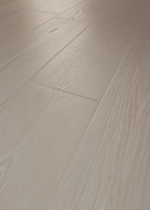 Delicate Oak