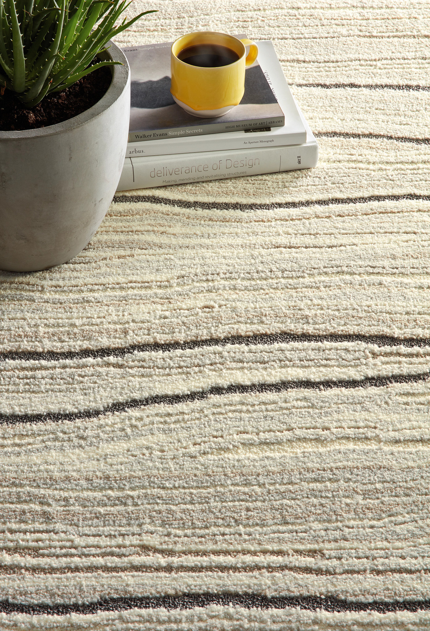 Fault Carrara Silver Feature 2