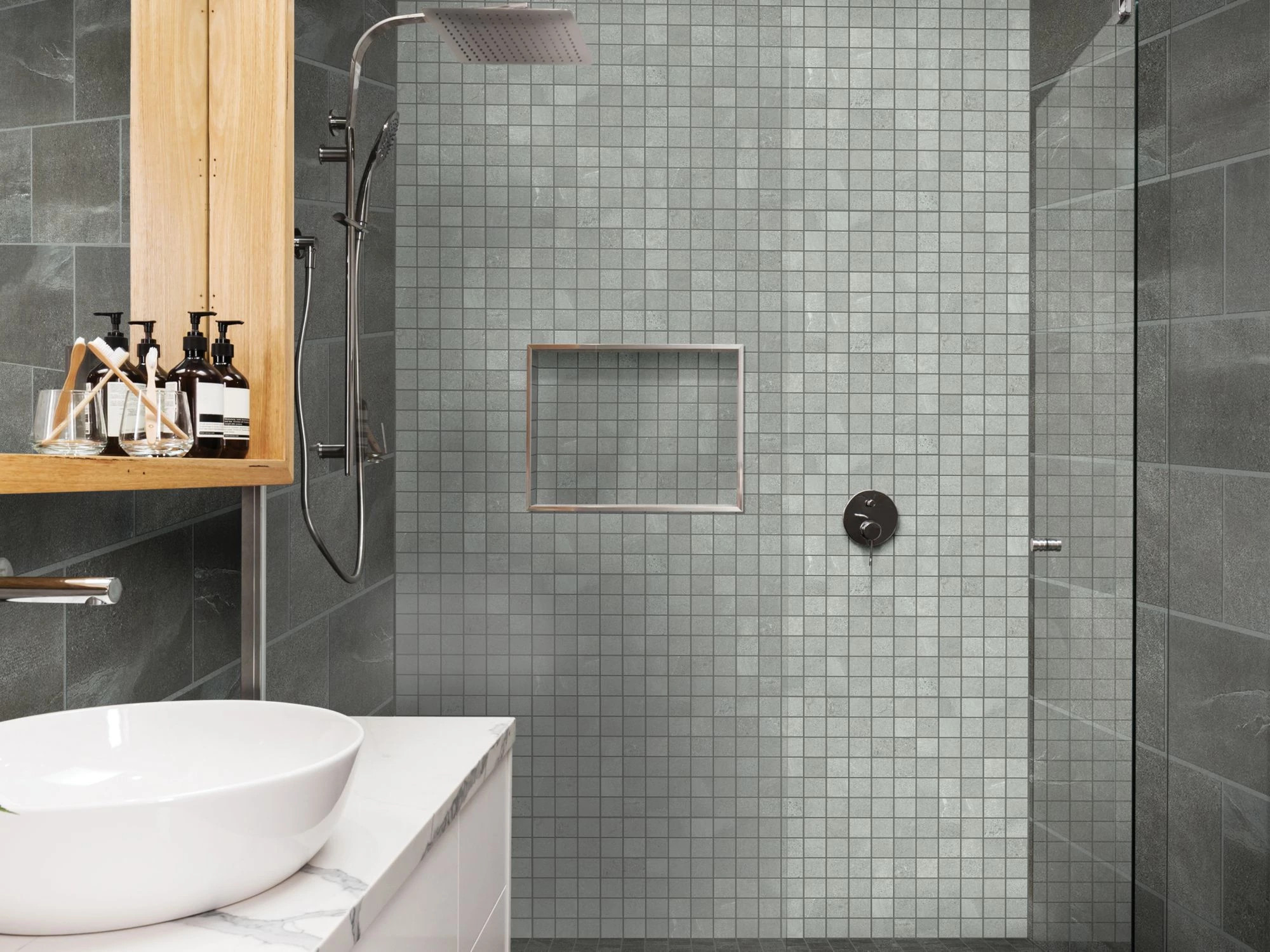 SCULPTURE MOSAIC GREY ROOM