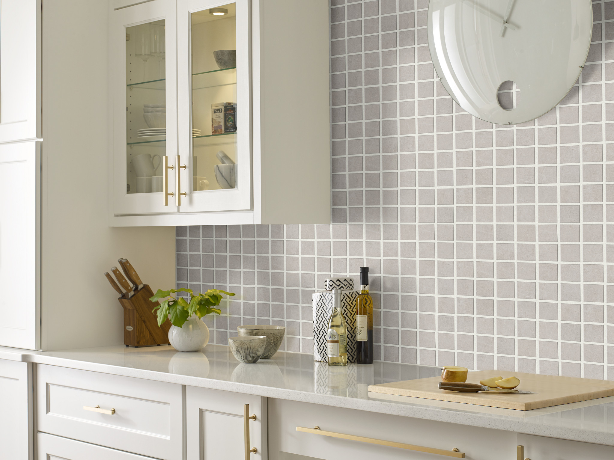 FERVOR 2X2 MOSAIC RADIANCE ROOM