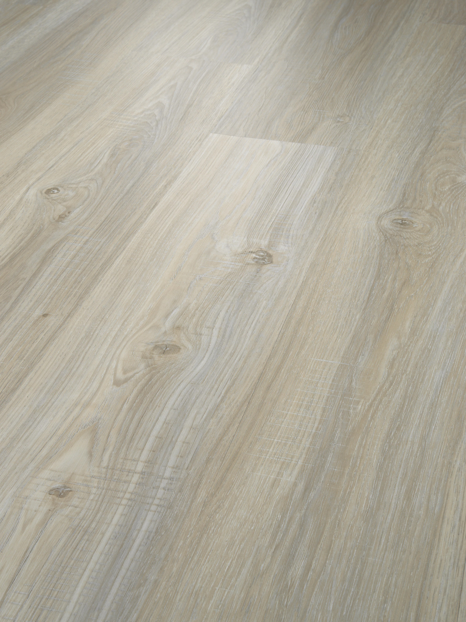 IMPACT PLUS WASHED OAK ANGLED