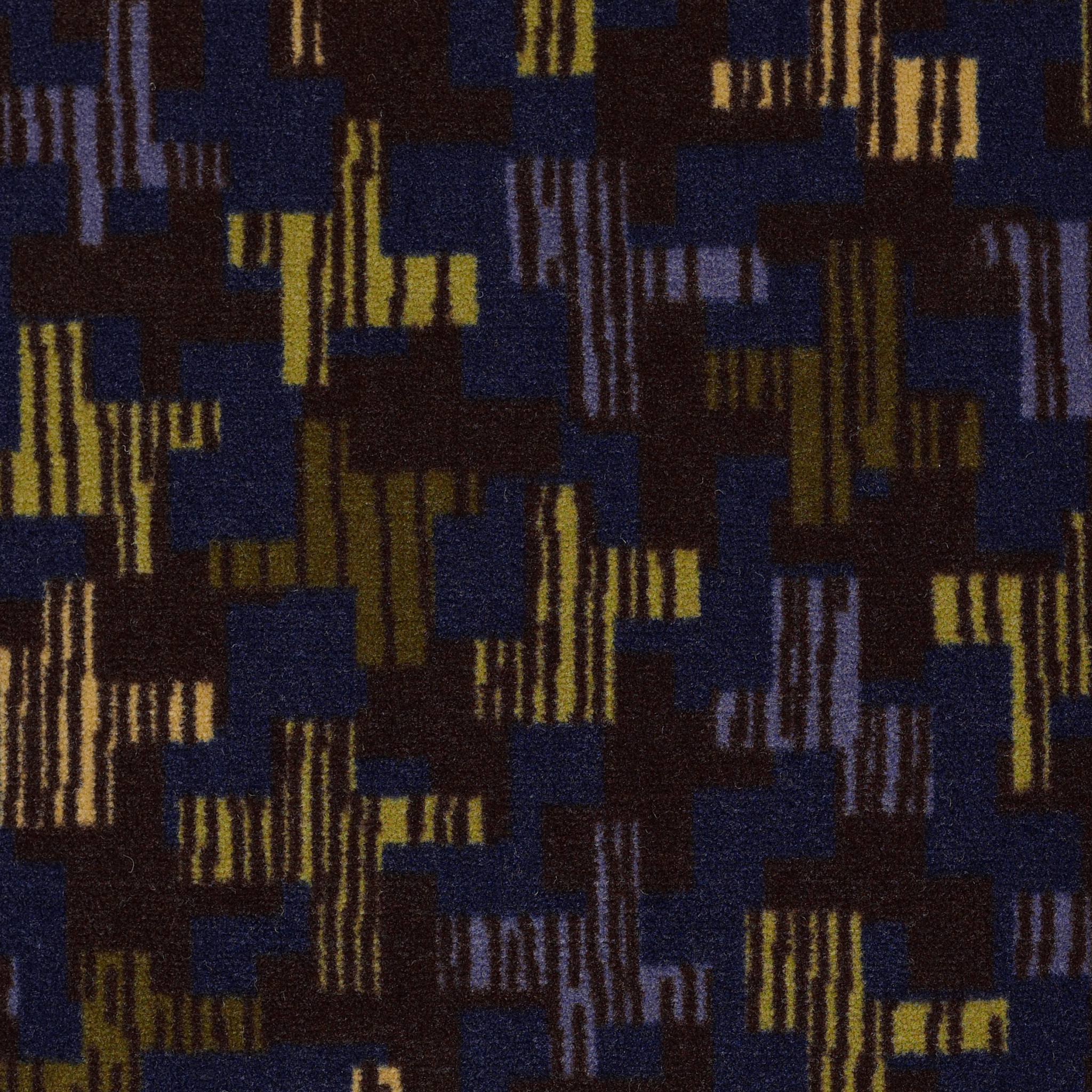 IN-CROWD-54603-WEB-03950-main-image