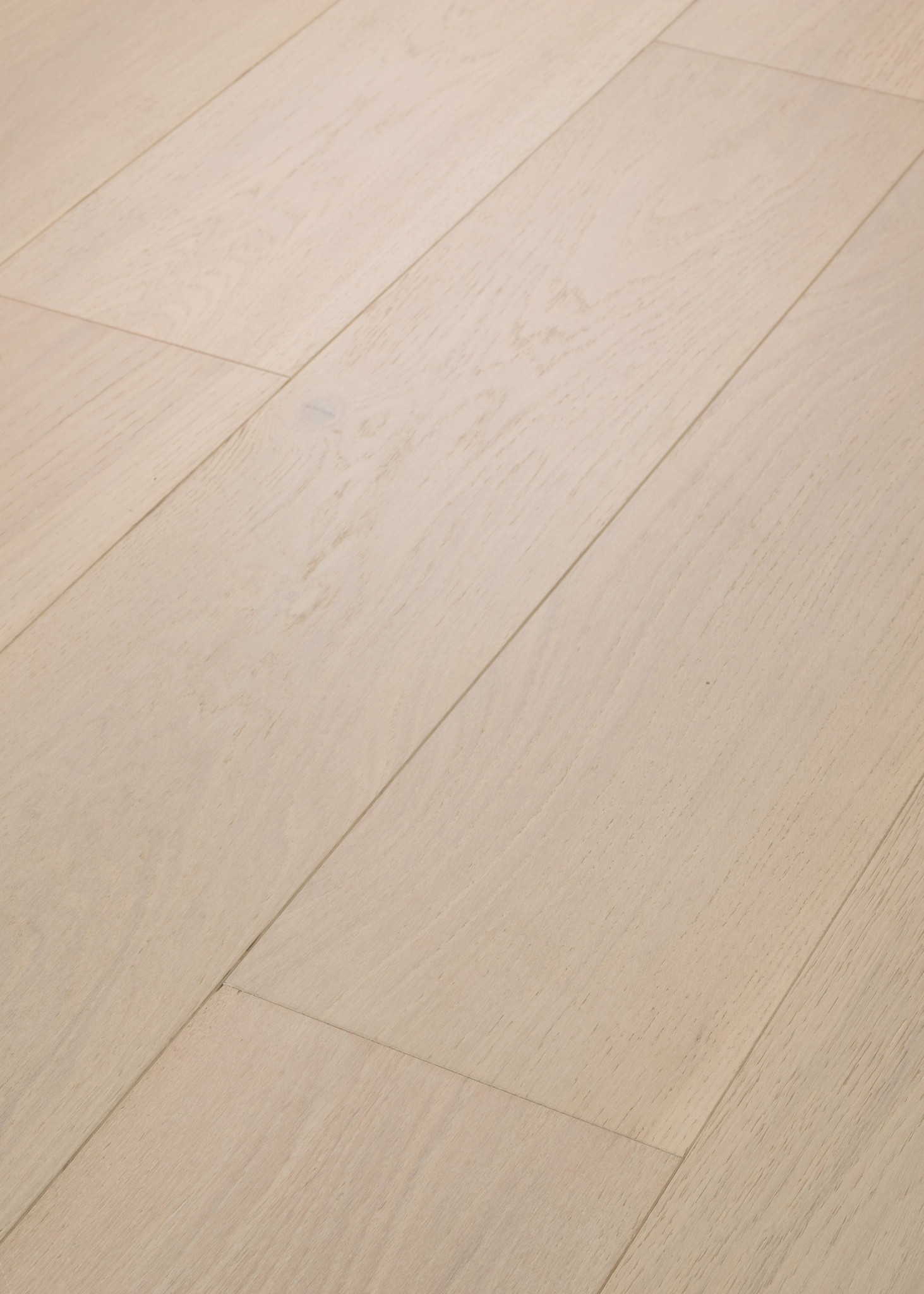 CHATEAU OAK GABLE ANGLED