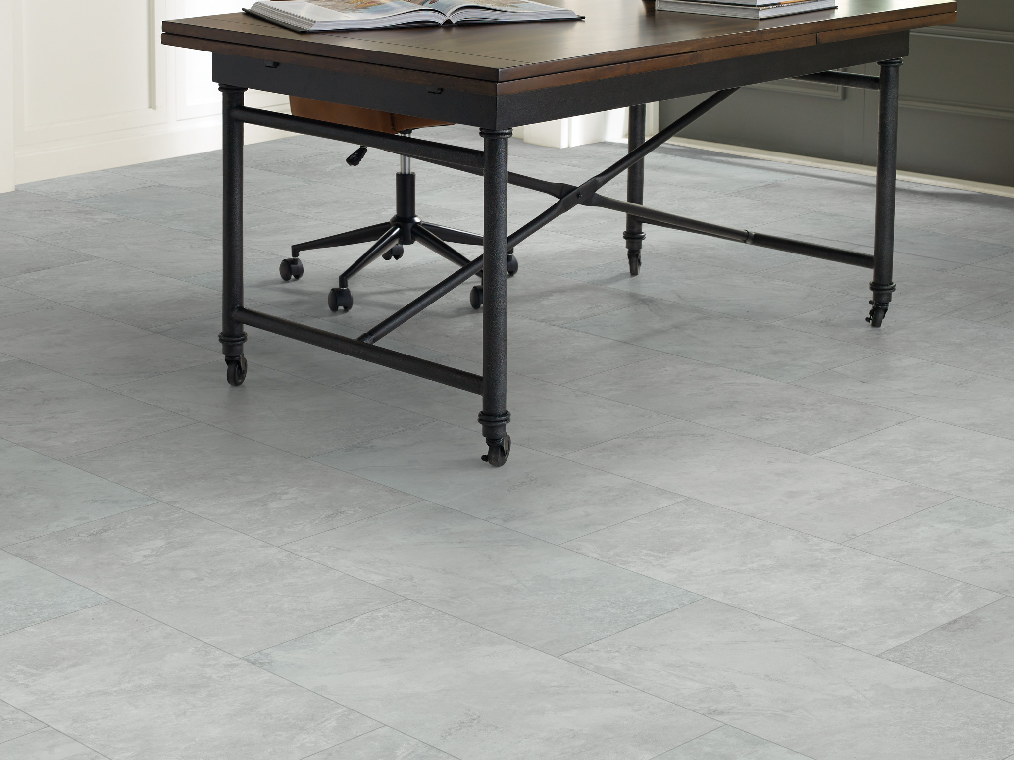 PARAGON TILE PLUS PEARL ROOM