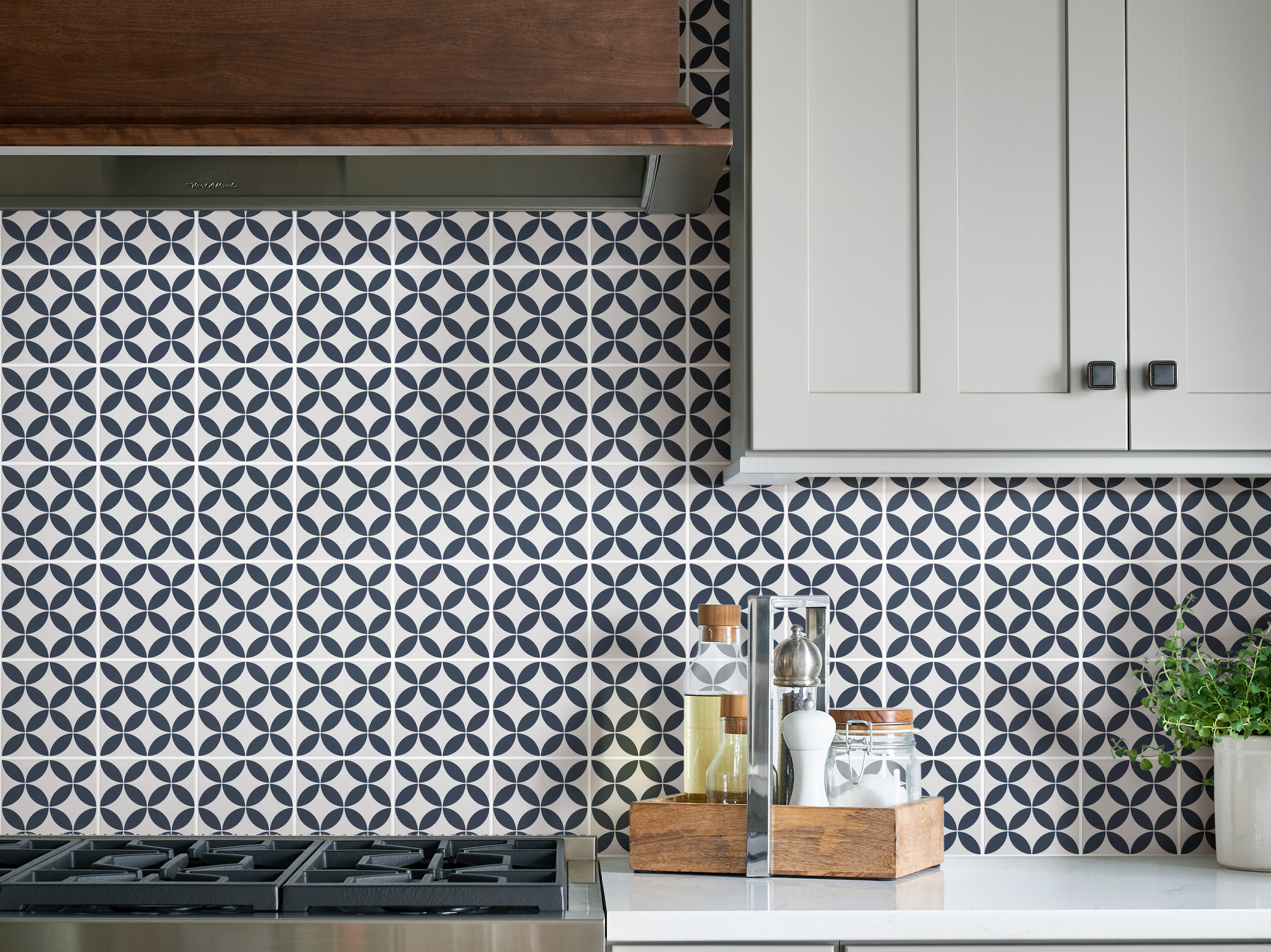 ENDLESS 8X8 SAPPHIRE ROOM