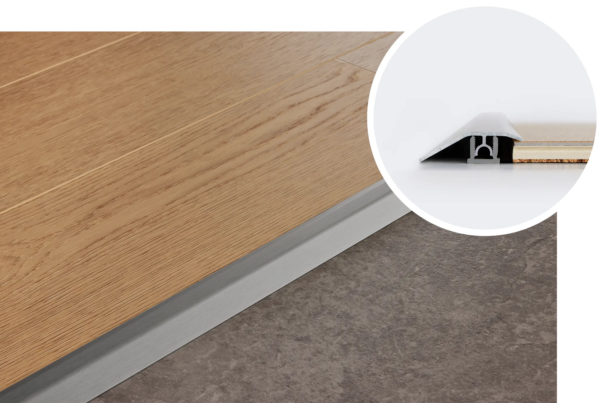 Flooring transition strip with metal construction