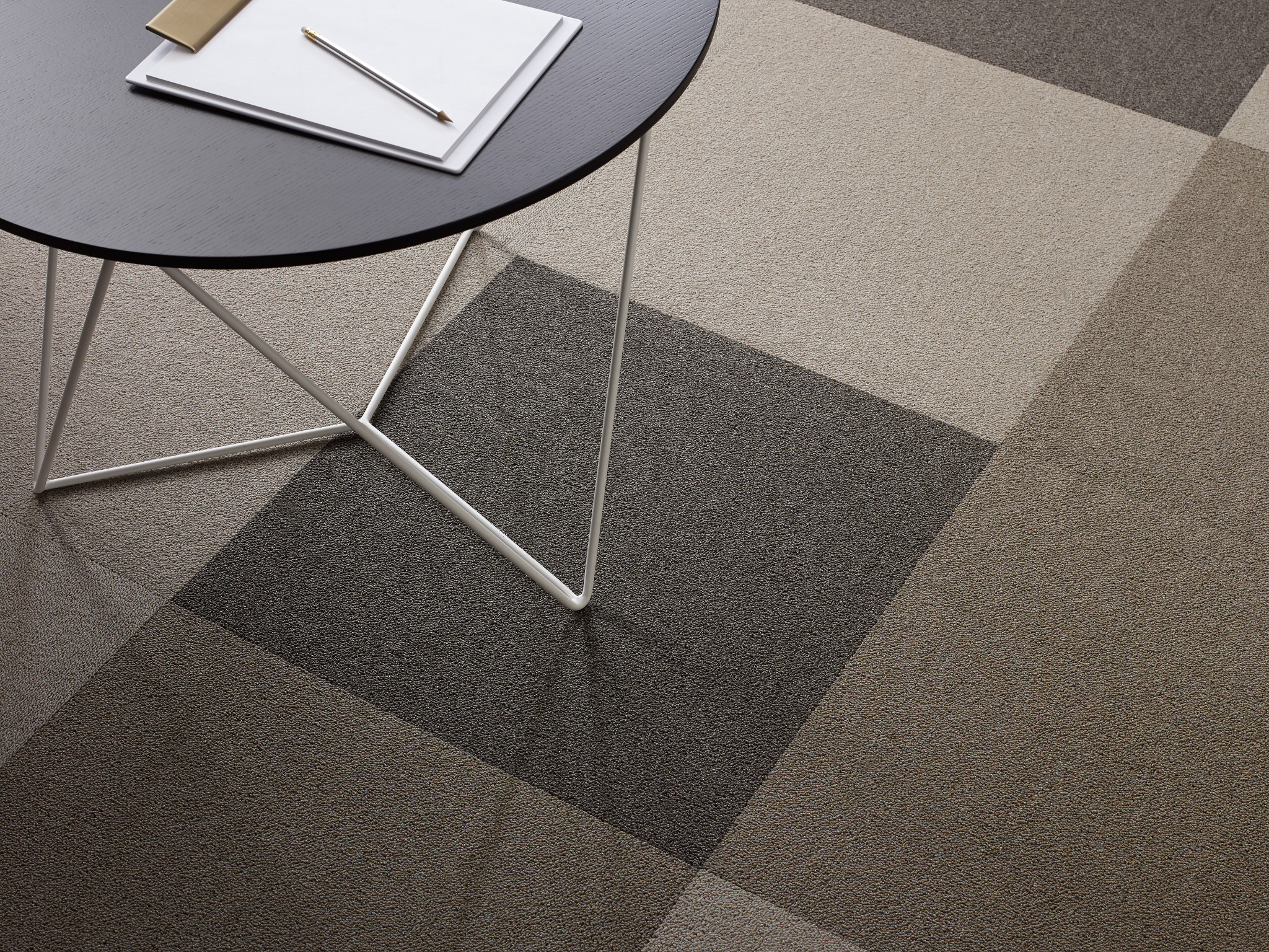 COUNTERPART-54816-BODY-DOUBLE-16500-room-image