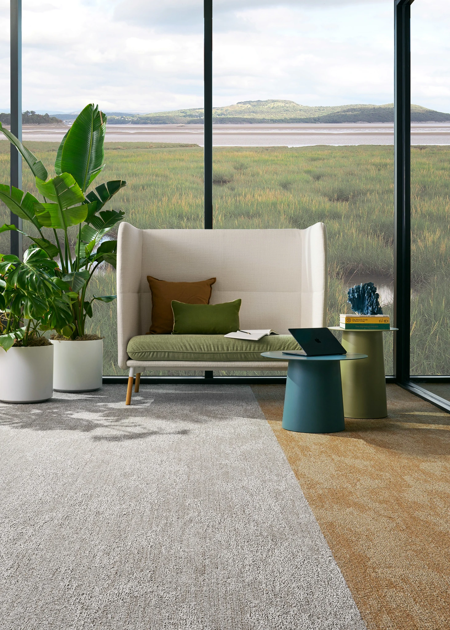 Landscape in Coastal and Sand Installed Stagger