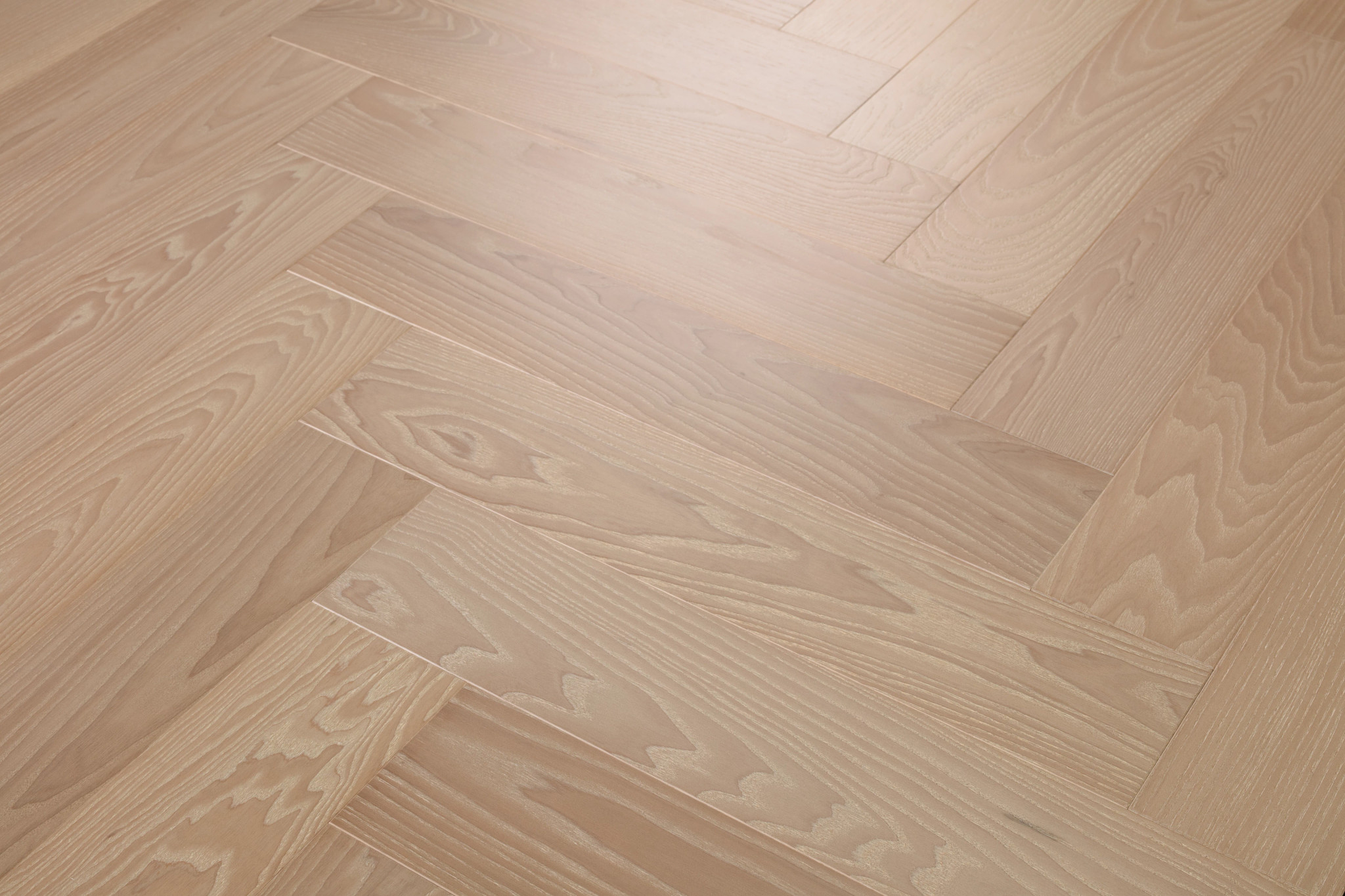 EUROPEAN ASH HERRINGBONE CARNIVAL ANGLED