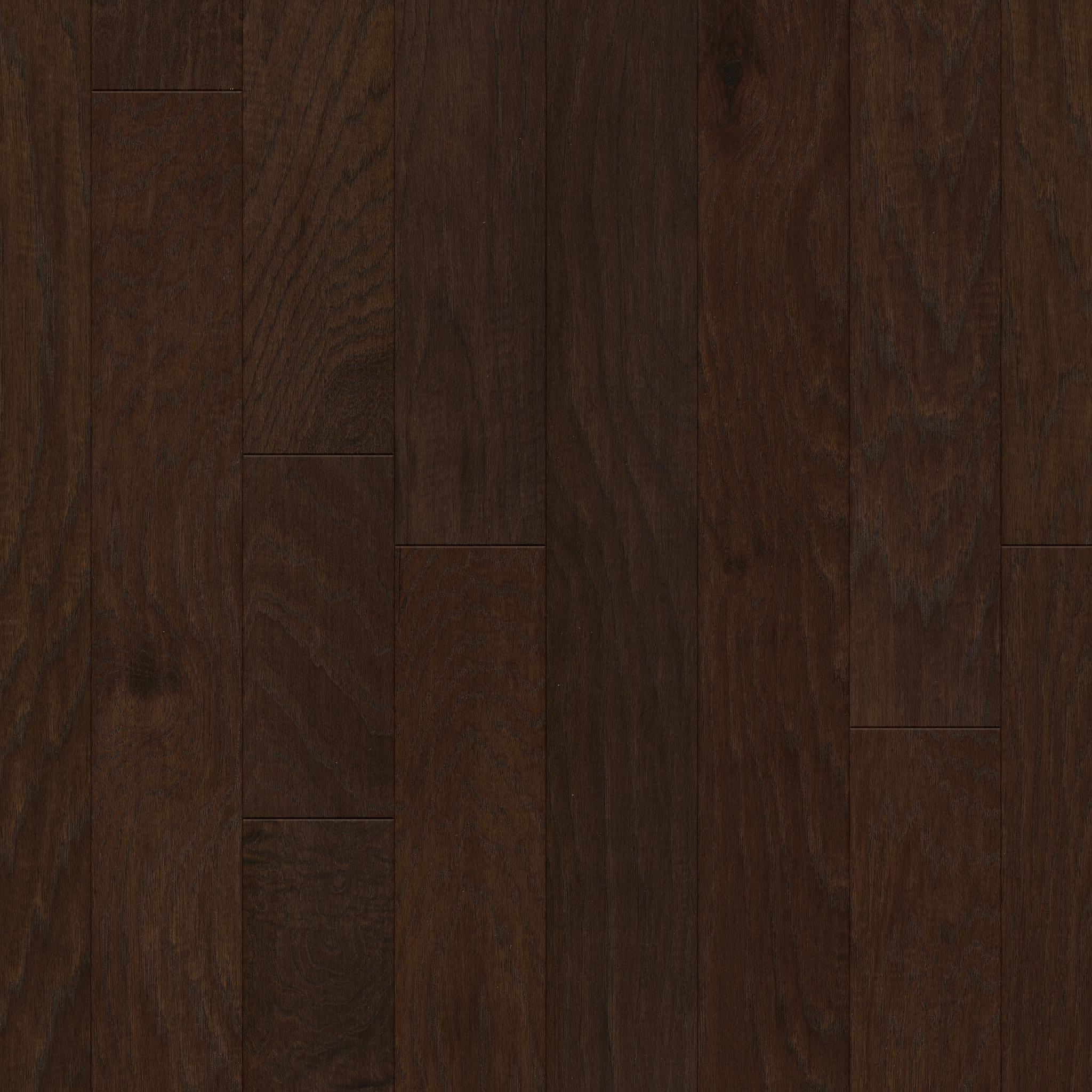 Fremont Hickory in Veranda