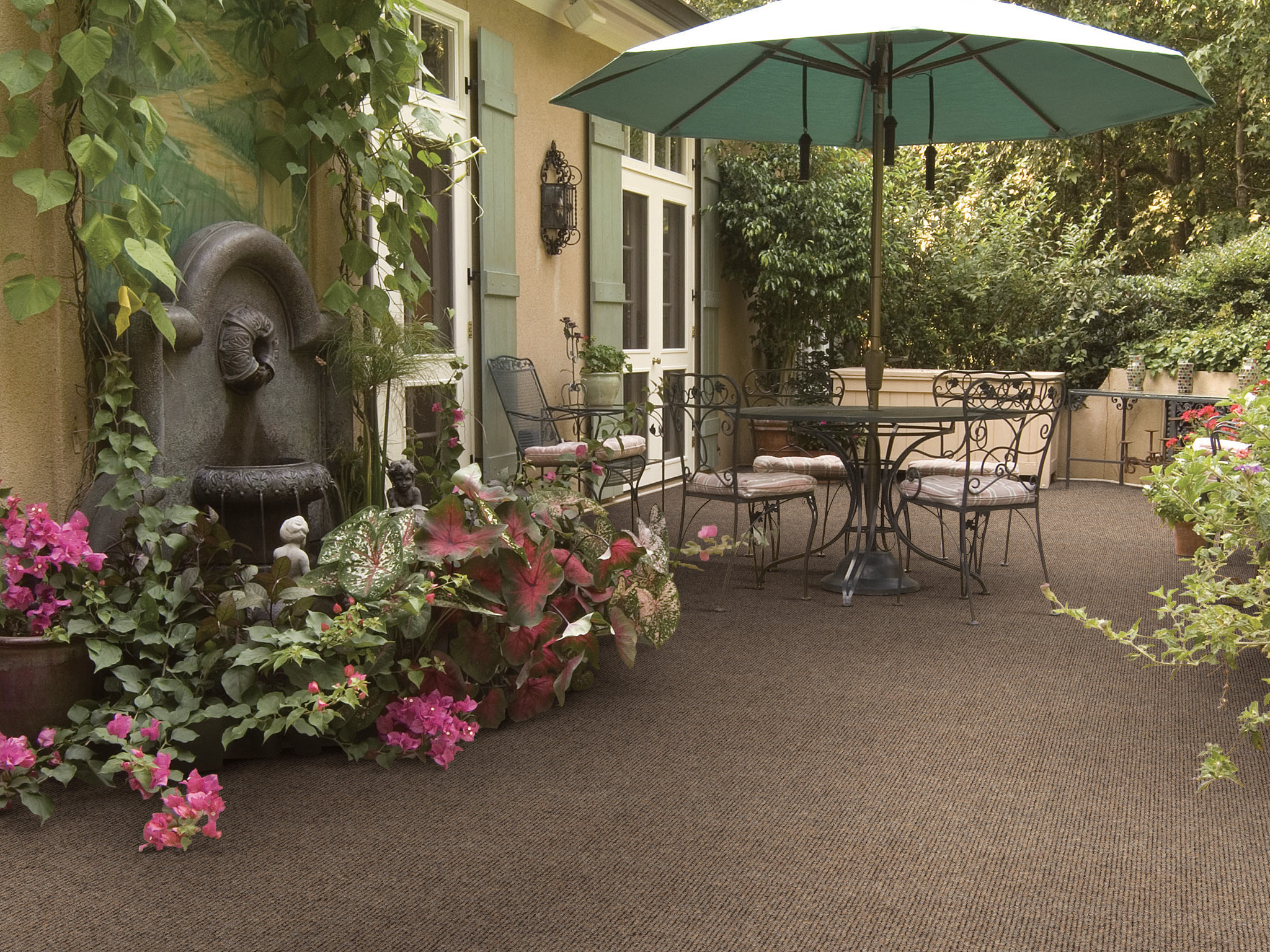 SUMMER STOCK 54691 WEATHERED WOOD 00702 room image