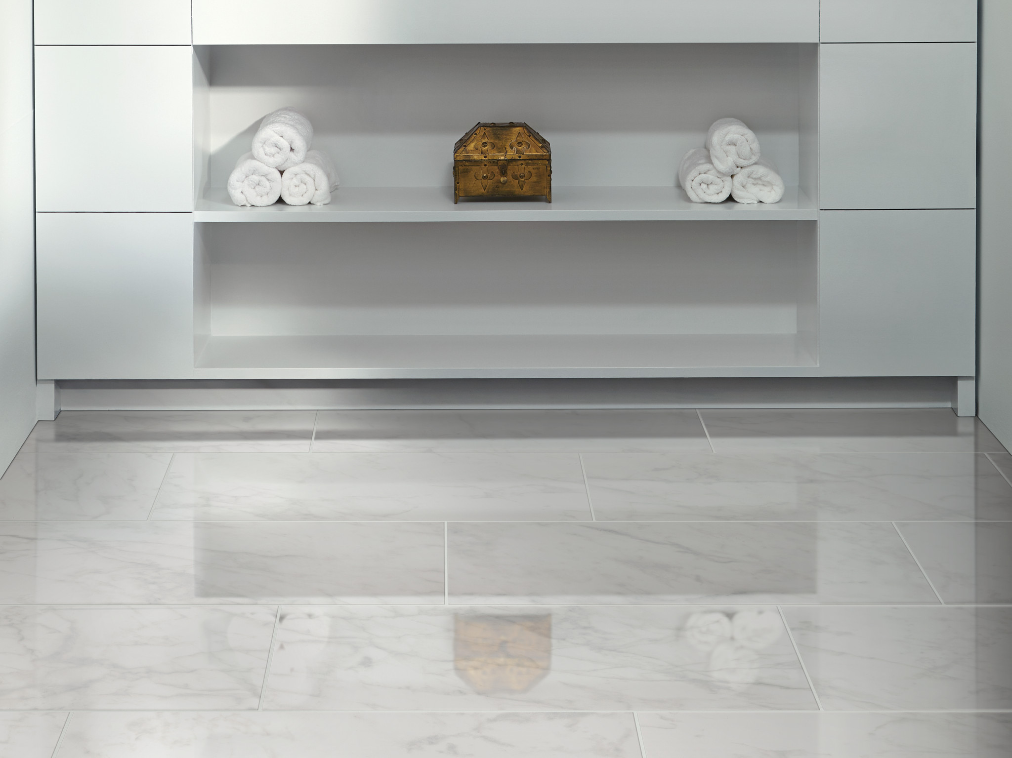 PRIME AURA 12X24 POLISHED CARRARA ABISSO ROOM