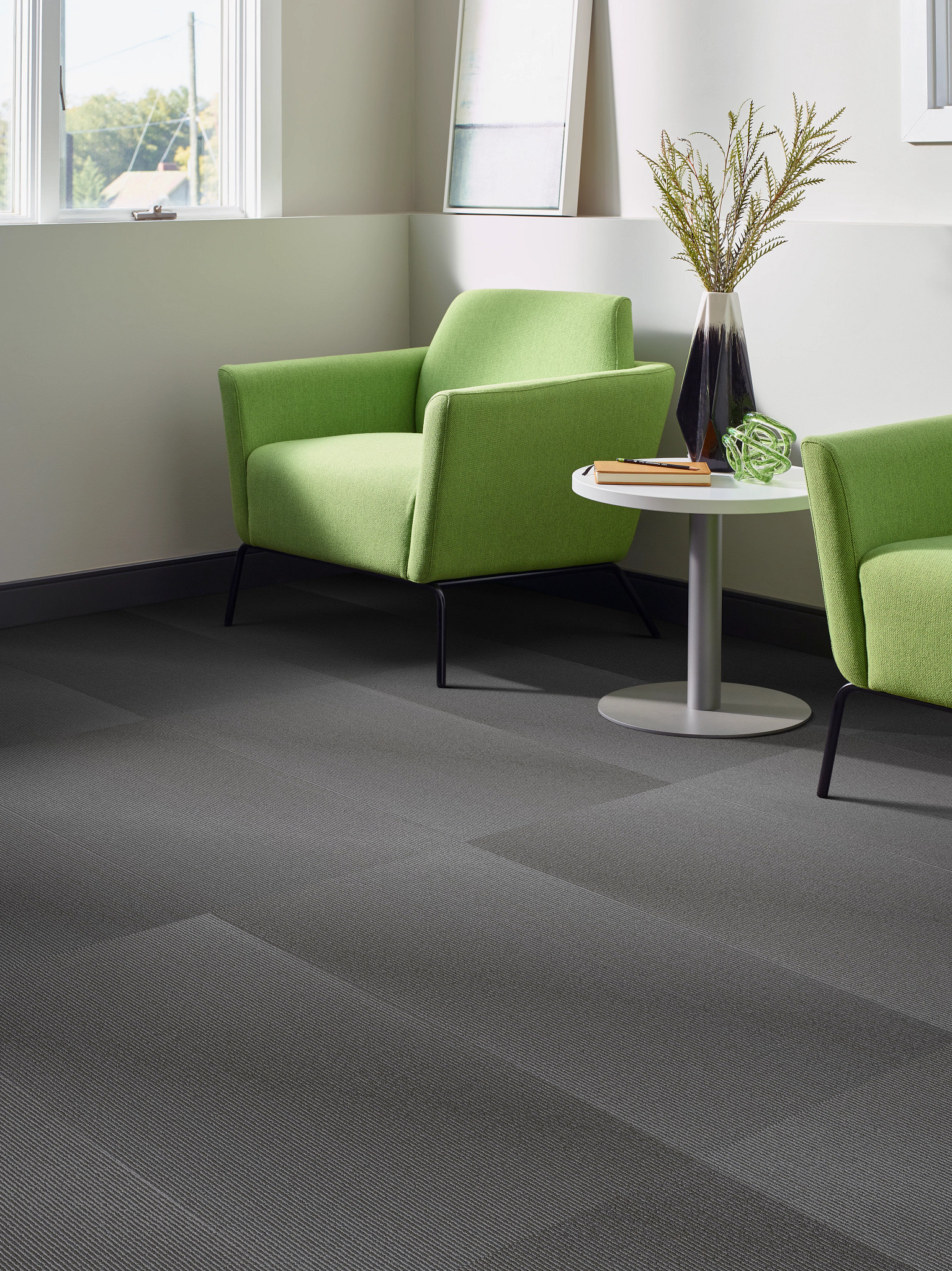 RADIATE 54943 GLINTING 00508 room image