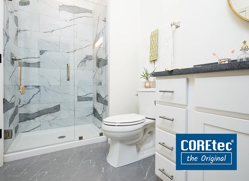Bathroom with Floorté tiles in the shower