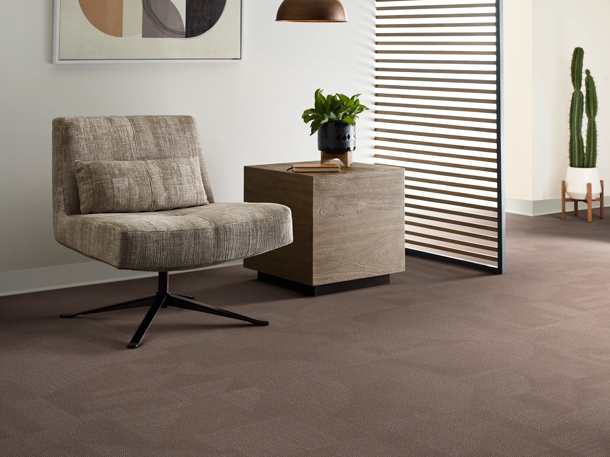 REEMERGE-54972-CONFORM-00800-room-image