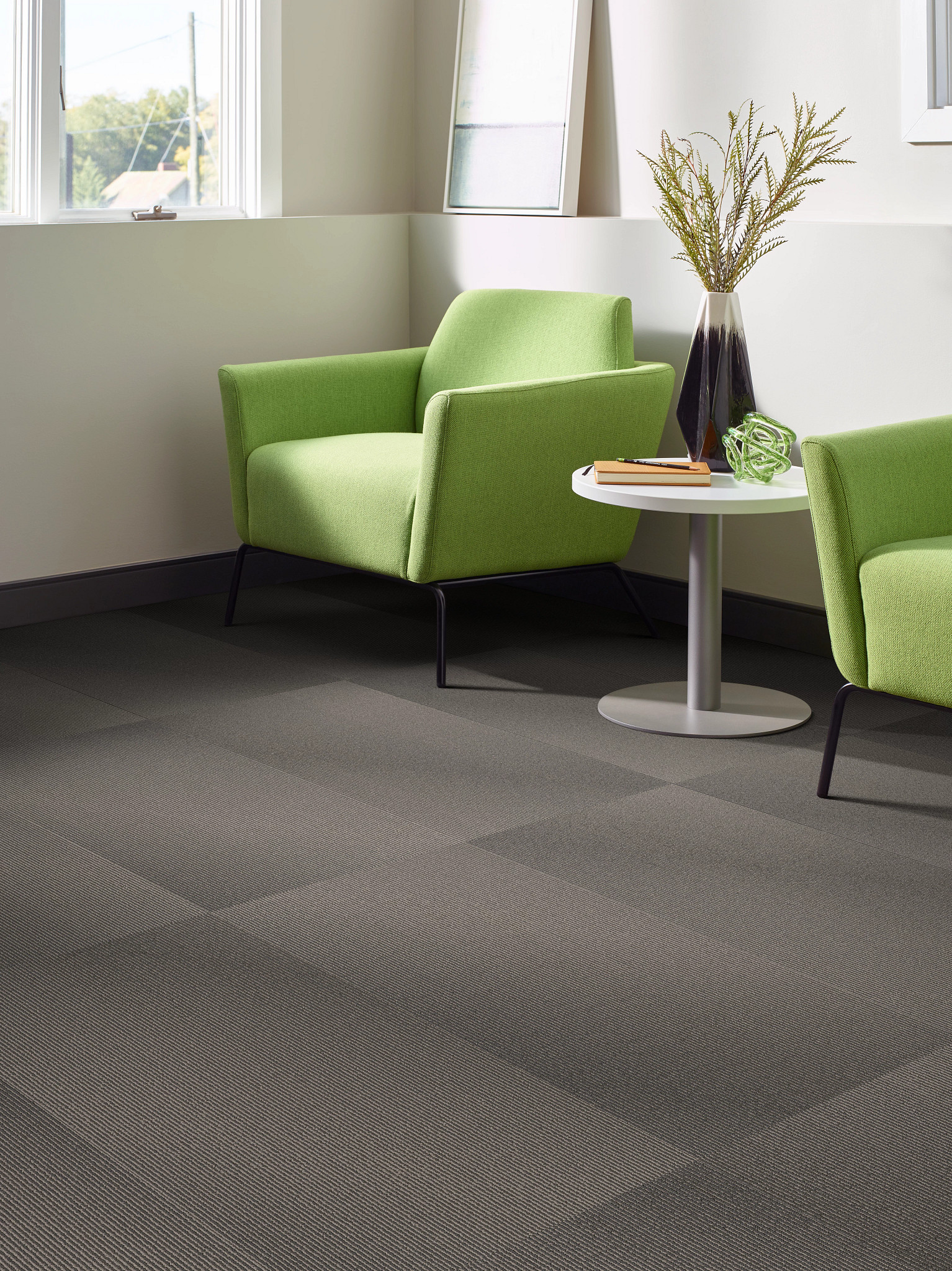 RADIATE-54943-STARRY-00704-room-image