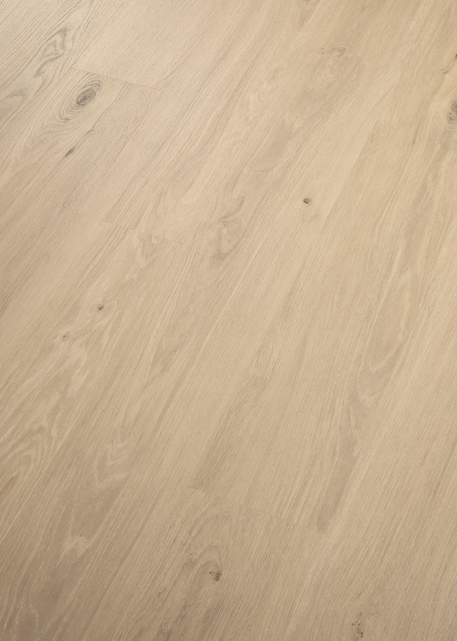 Light oak wood look luxury vinyl plank flooring with natural grain pattern