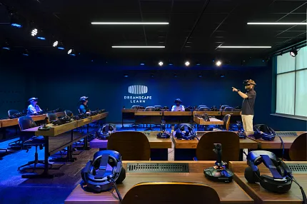 Innovative learning space with 18x36 inch carpet tiles Virtual reality classroom with carpet tile flooring
