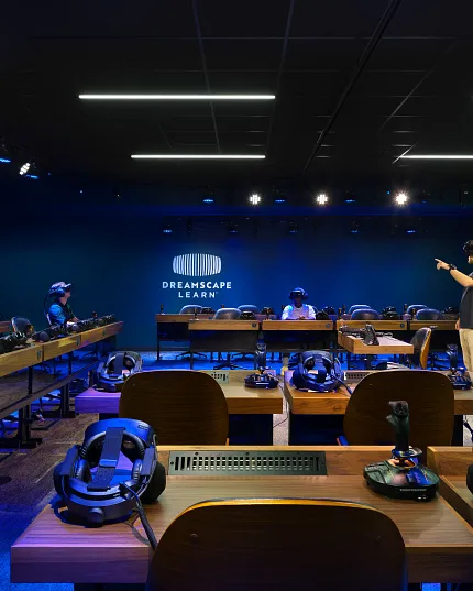 Innovative learning space with 18x36 inch carpet tiles Virtual reality classroom with carpet tile flooring