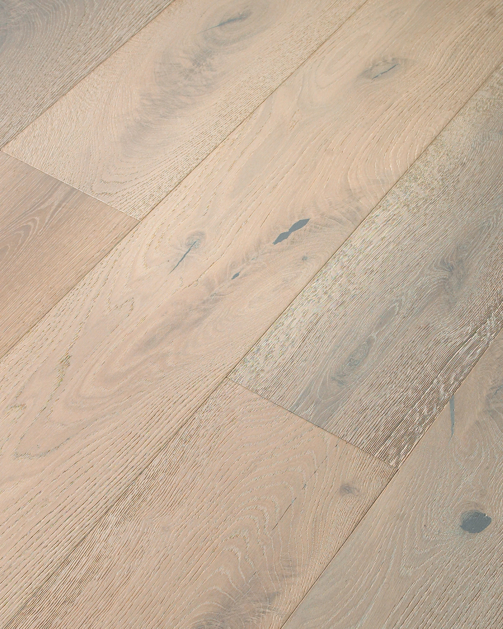 EXPRESSIONS MELODY ANGLED